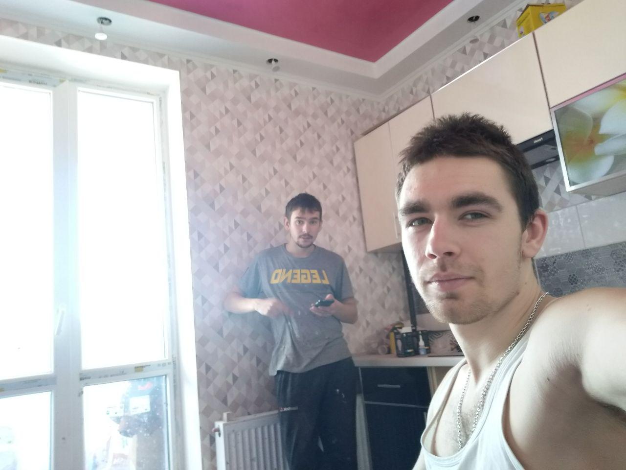 Фото Монтаж натяжных потолков в квартире, под ключ.