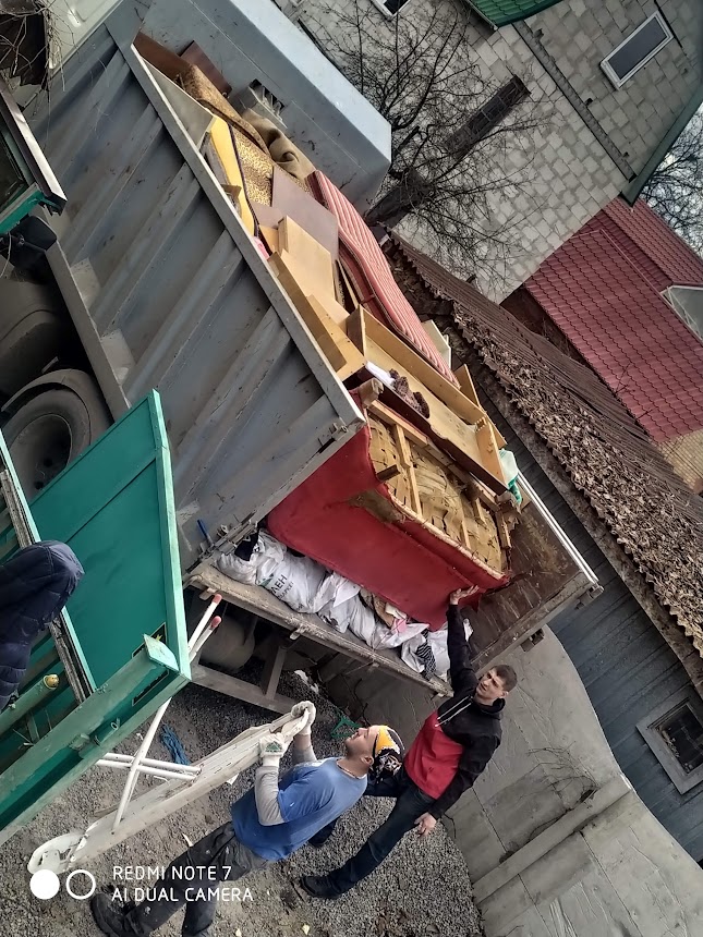 Фото Вывоз строительного мусора.мебели, строймусора, вывоз мусора, хлама окна двери диван шкаф 2