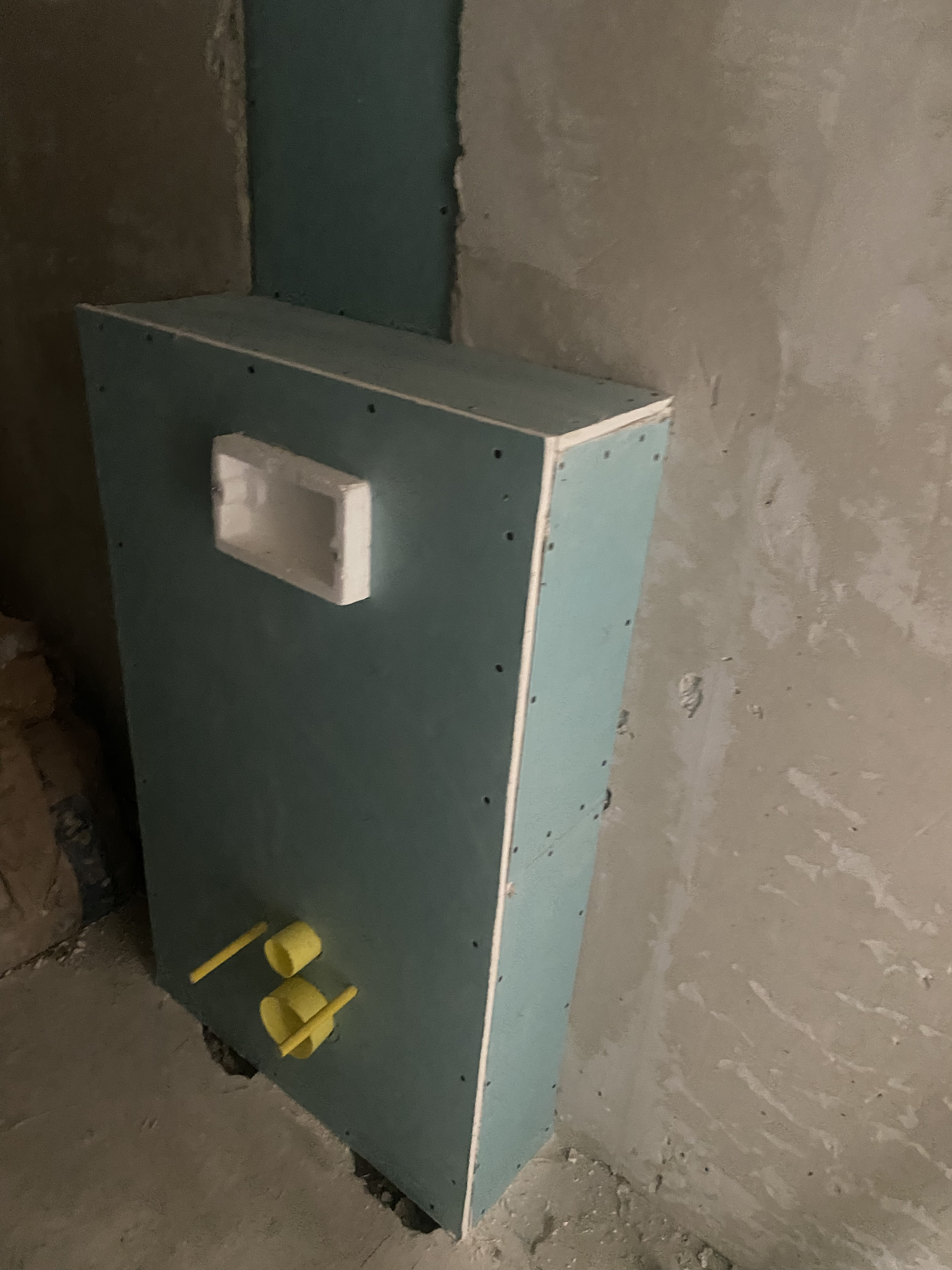 Фото зашивка инсталляции 