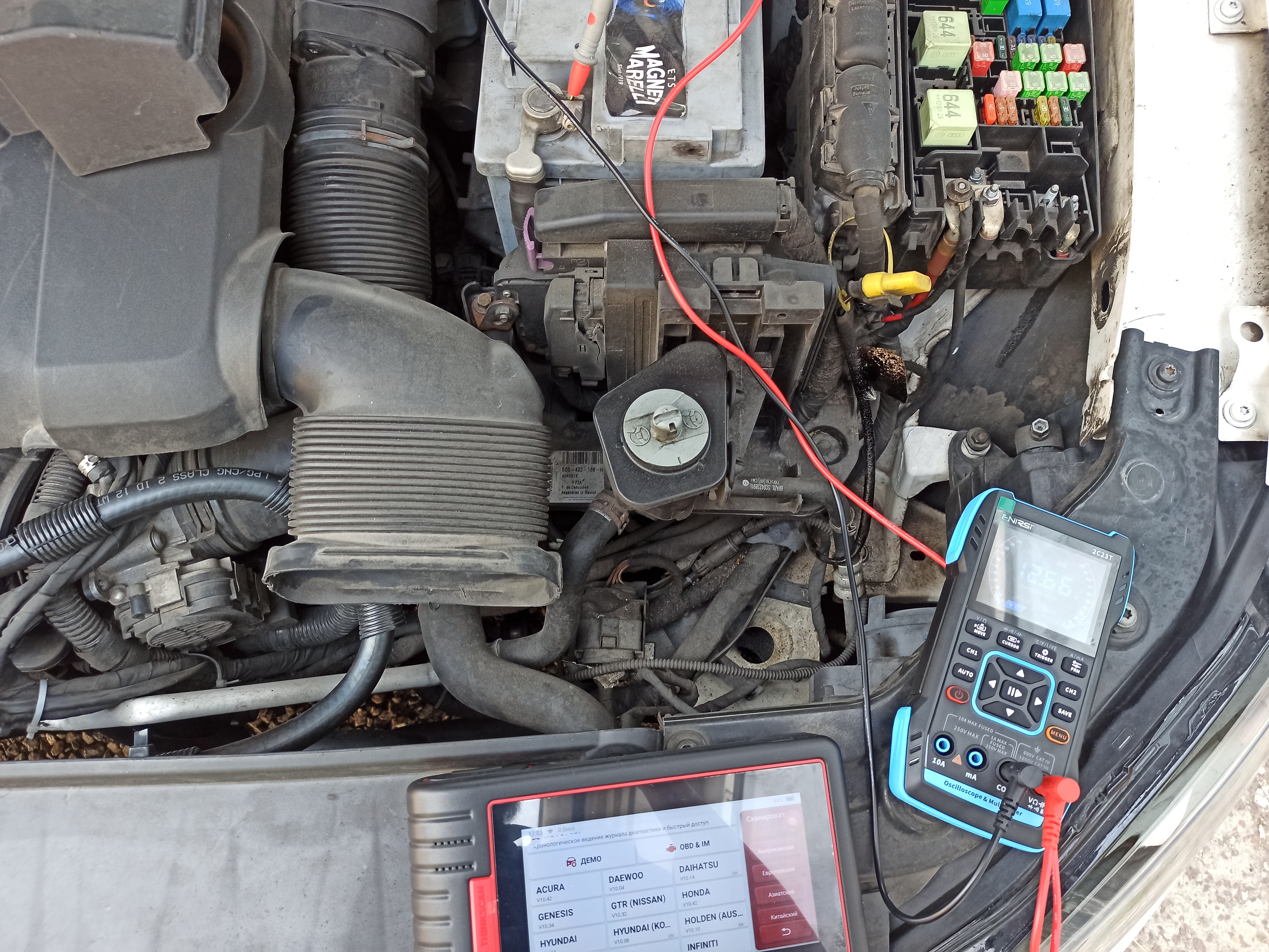 Фото Автодіагностика автомобіля професійним обладнанням 