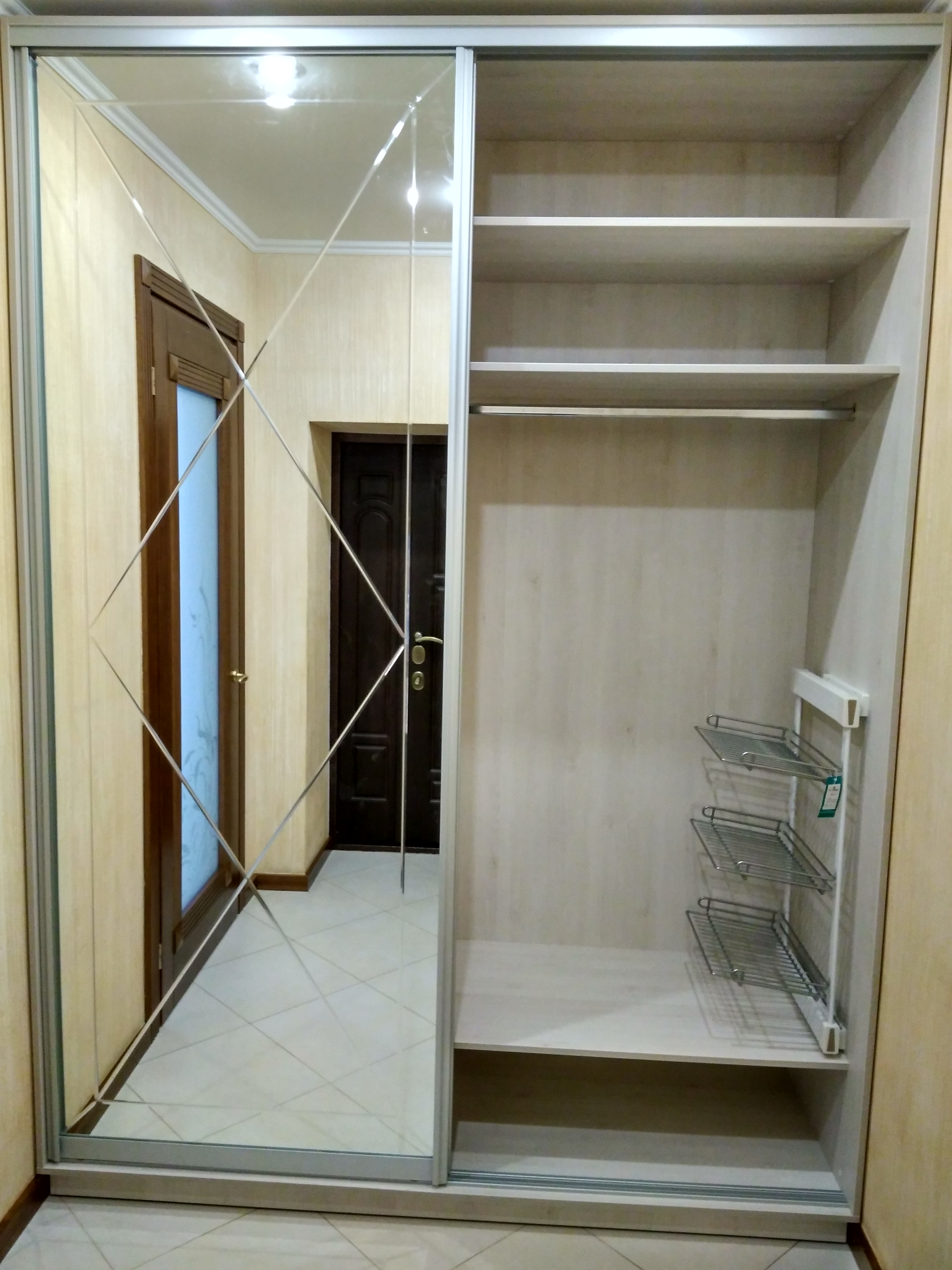 Фото Изготовили шкаф с нуля, проект, выбор материала, запуск в производство. Срок изготовления ориентировочно 3-4 недели.