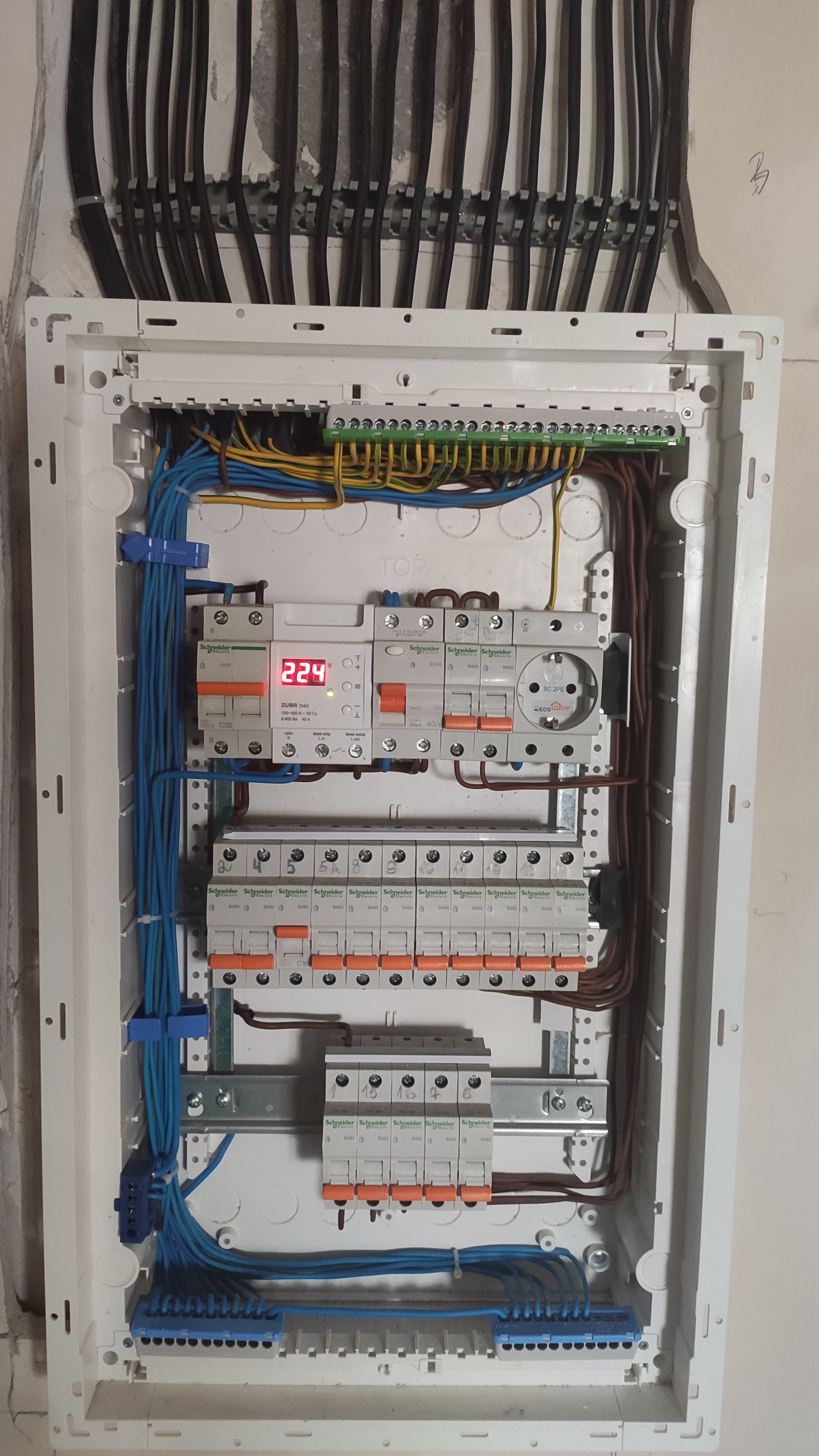 Фото  Електрика у квартирі (офісі, кав'ярні тощо..) під ключ. Монтаж освітлення та освітлювальних приборів. 5