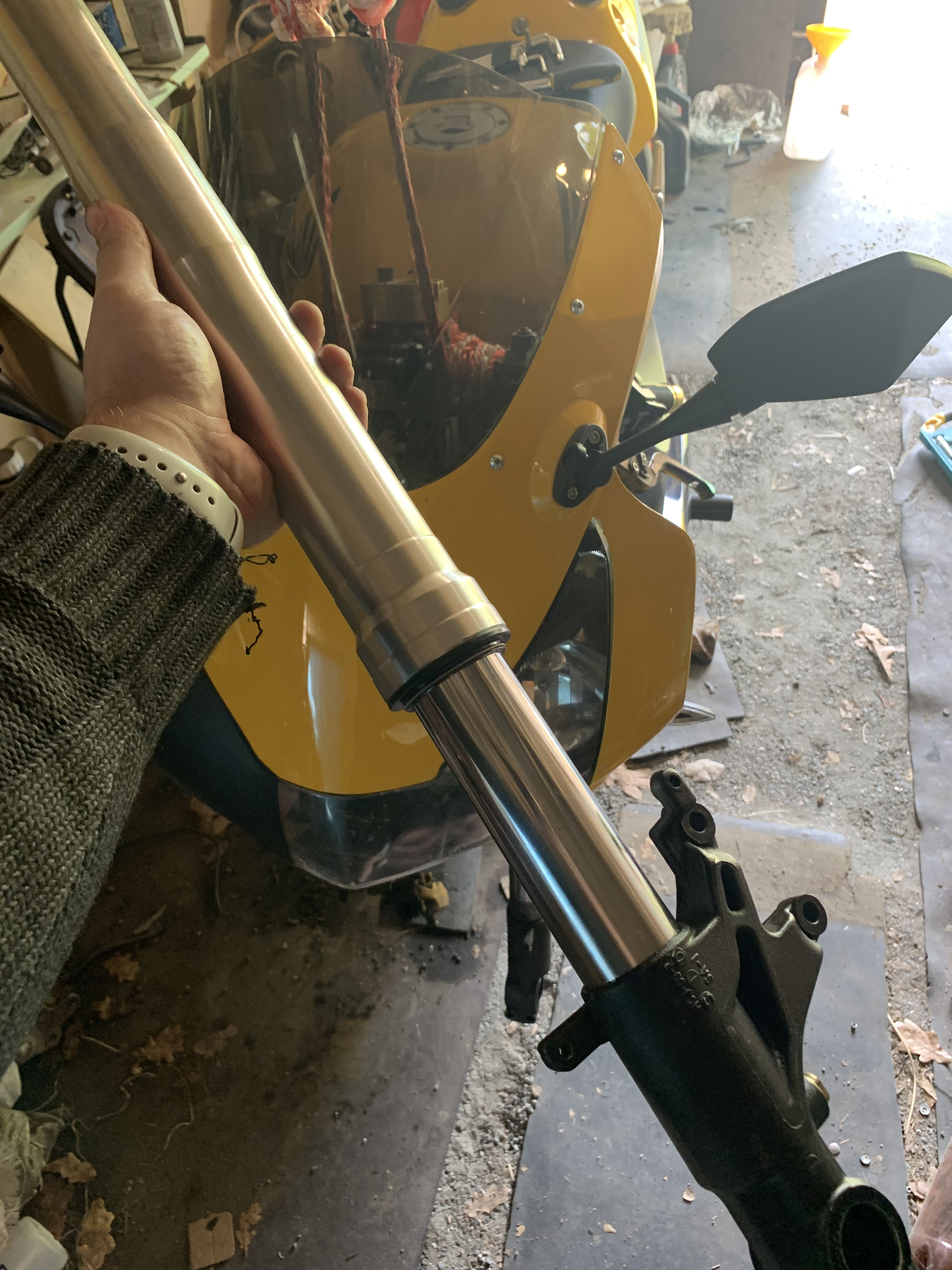 Фото Заміна сальників вилки з маслом.