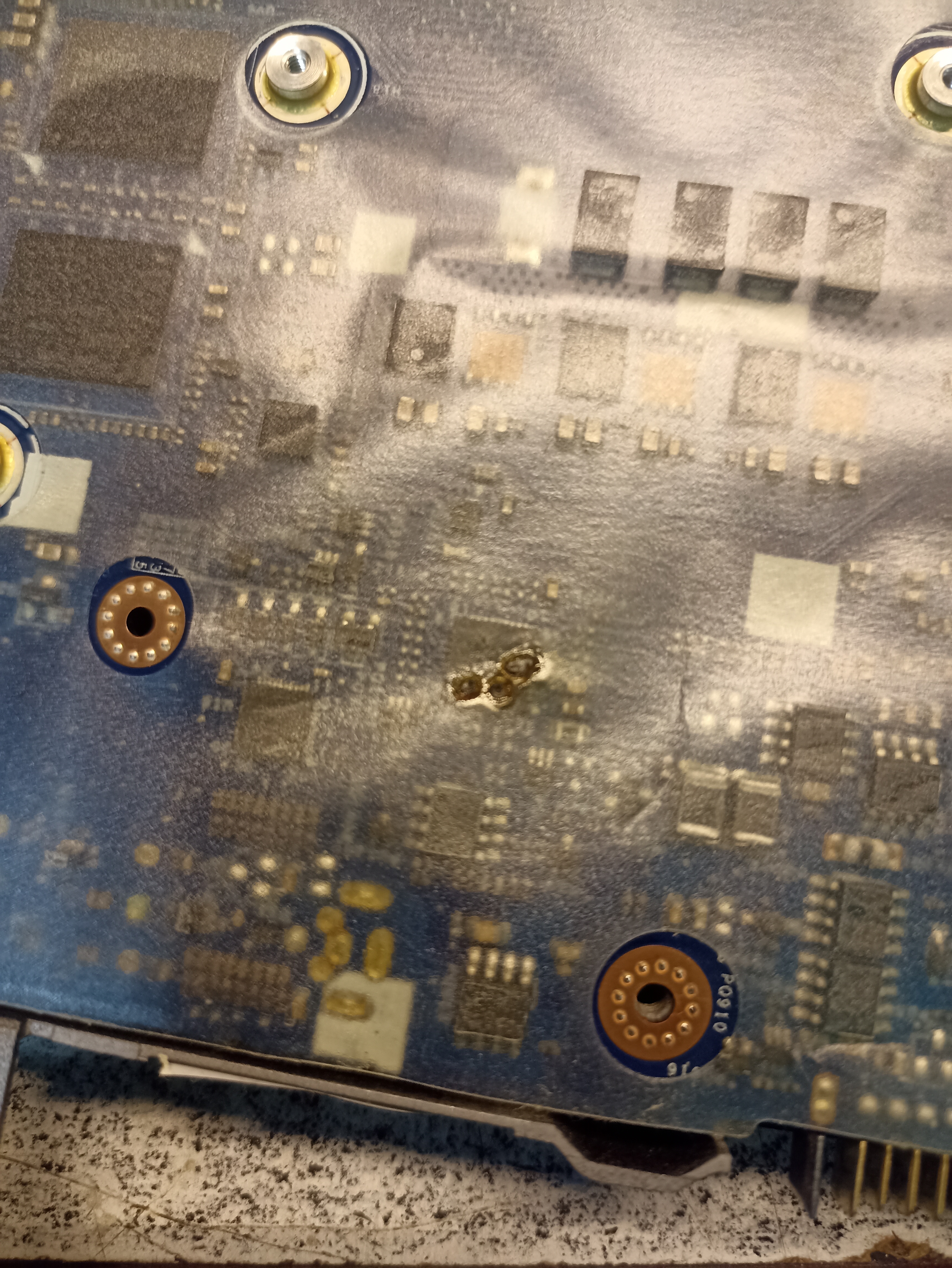 Фото Ремонт ноутбука після підключення Китайського дешевого зарядного пристрою!