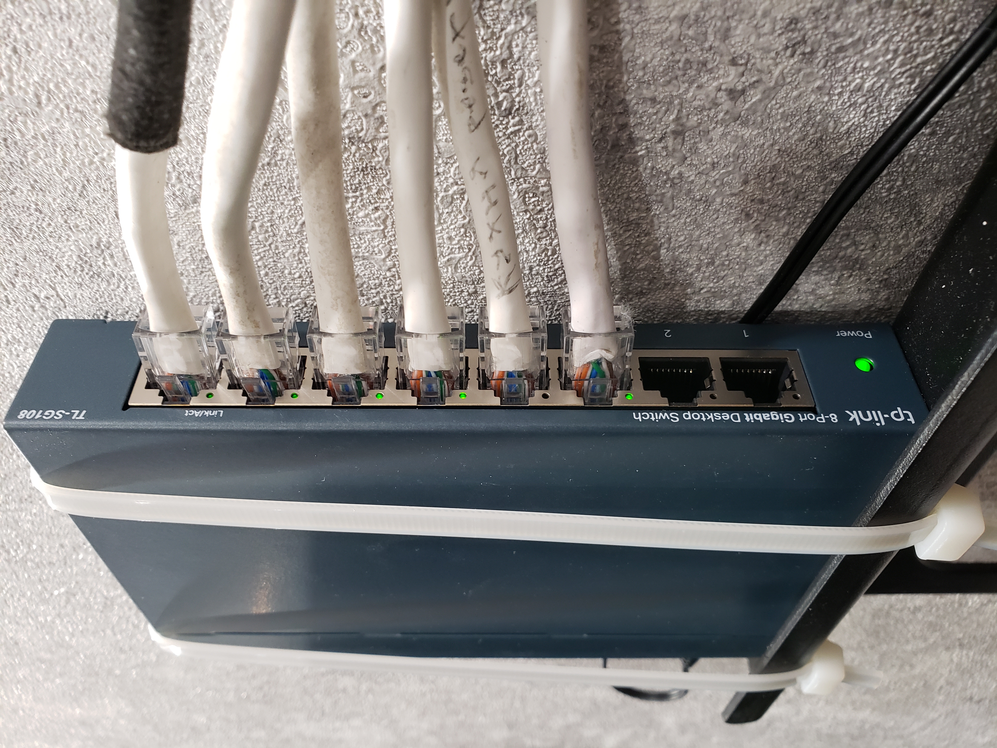 Фото Новый обжим интернет кабеля  RG 45 1