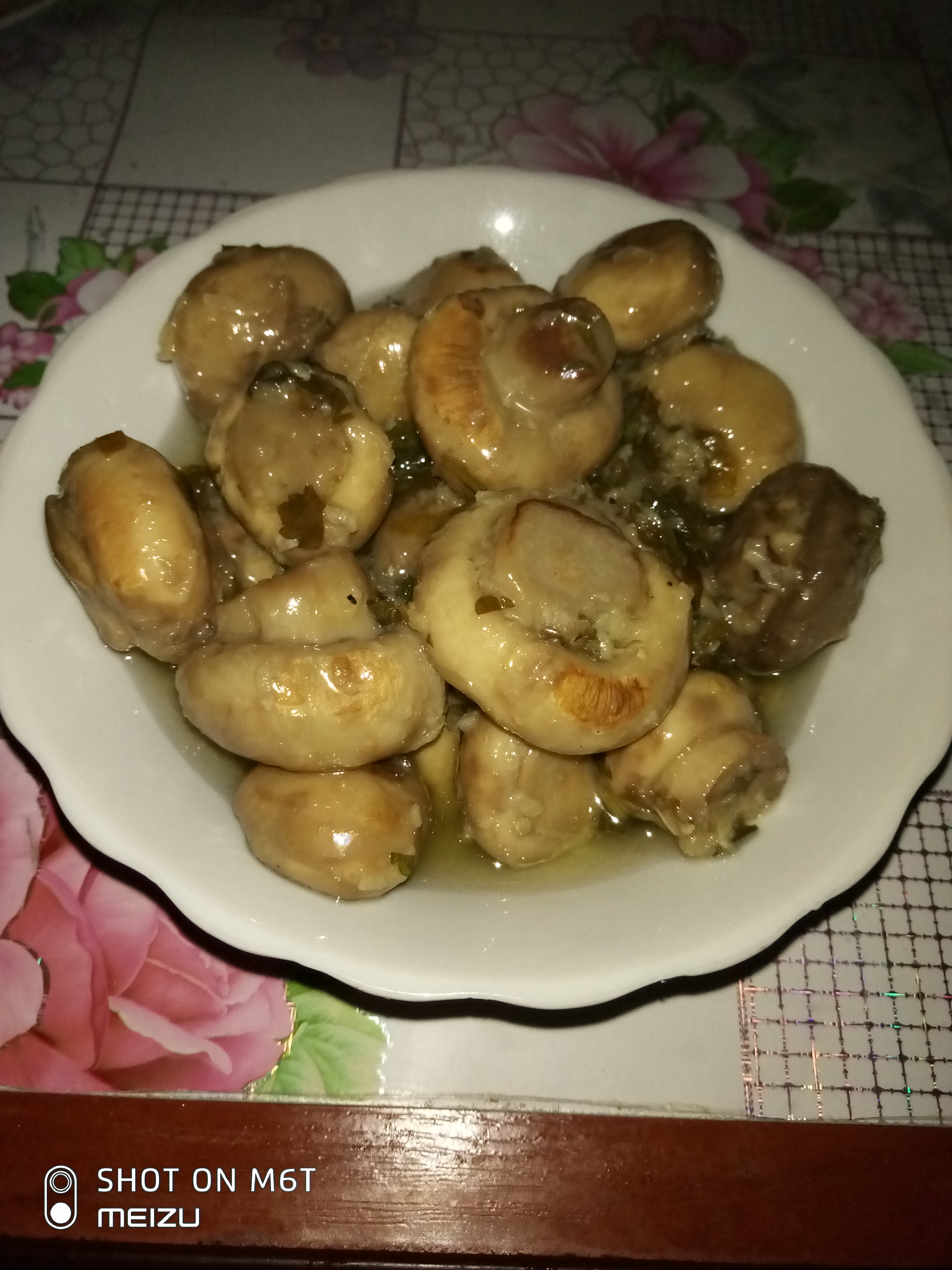 Фото Маринова грибочки,сутки готуються.