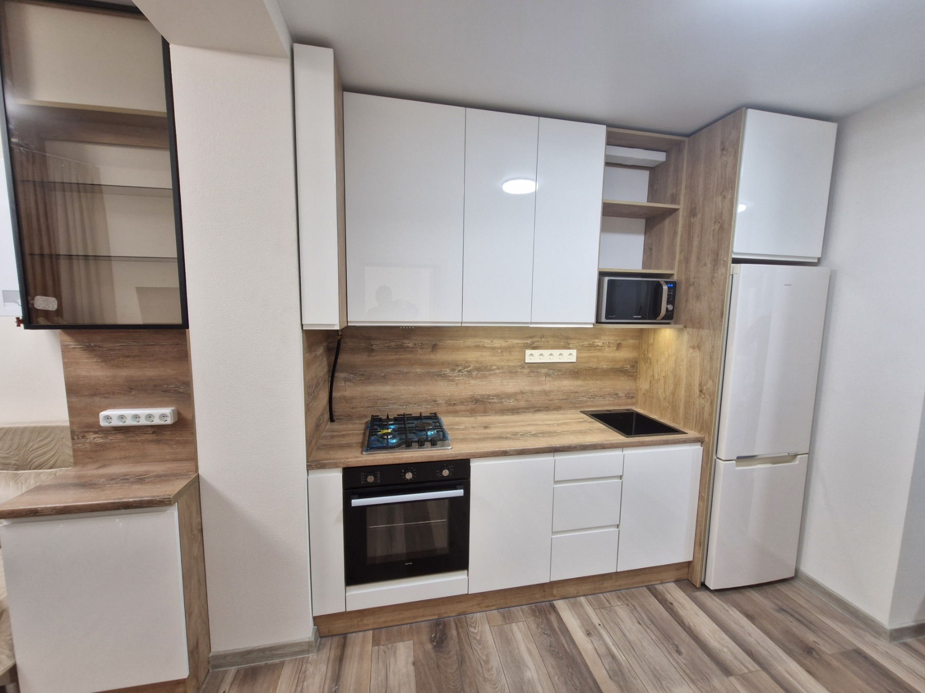 Фото Кухня за індивідуальними розмірами 