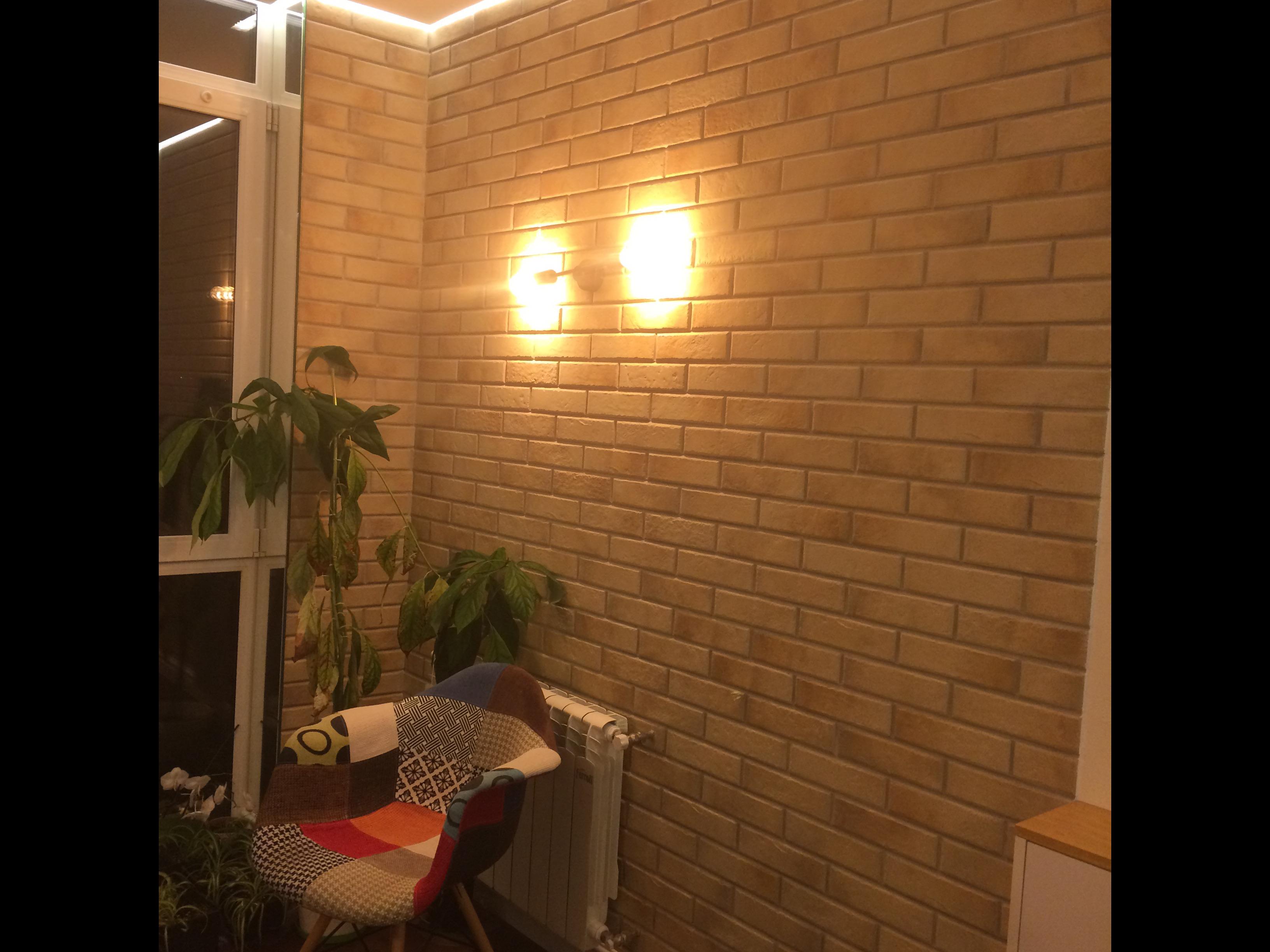 Фото Укладка плитки, потолок с подсветкой из гипсокартона