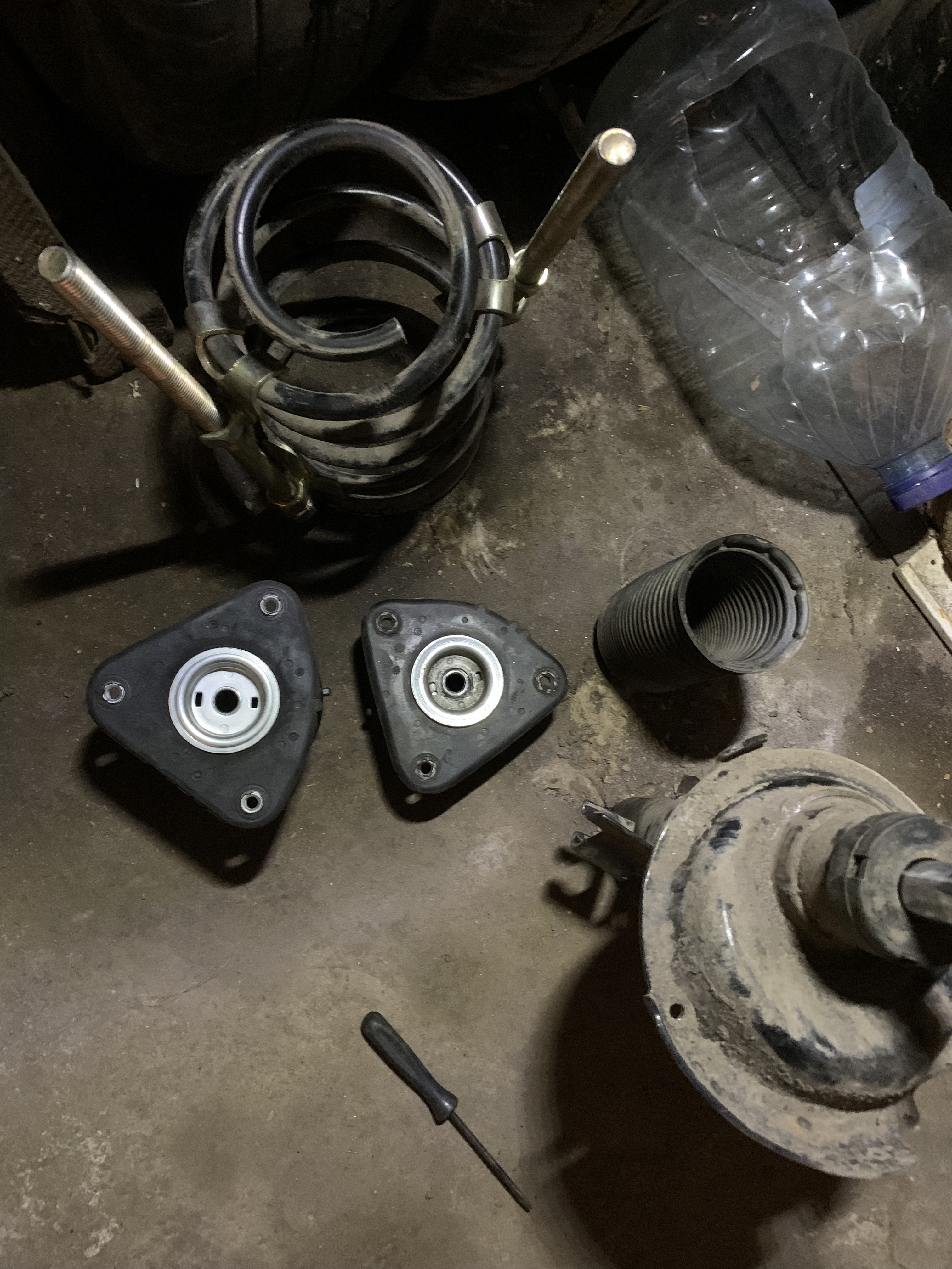 Фото Переборка амортизаторів Форд Фокус 2.