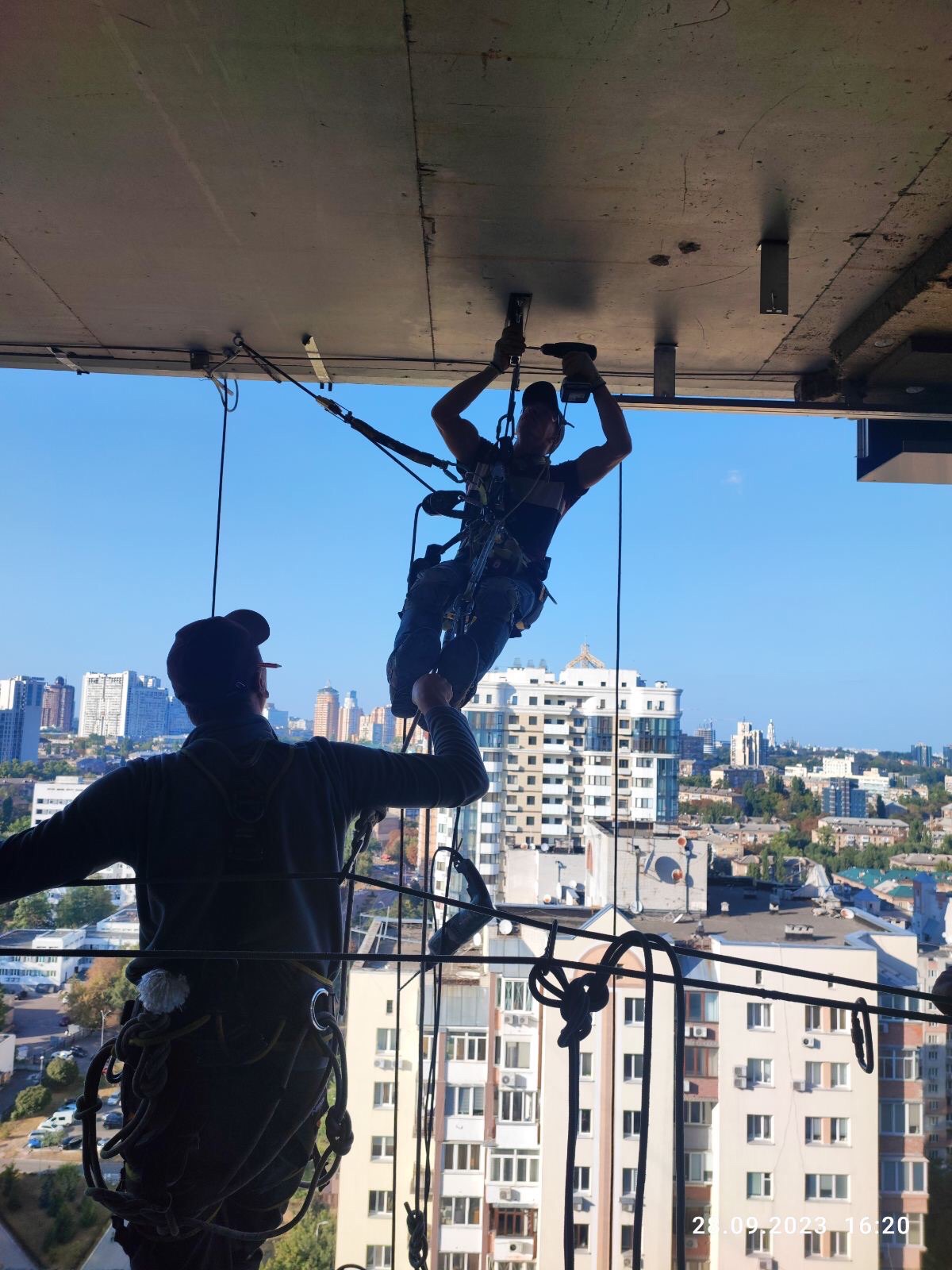 Фото Монтаж скління 