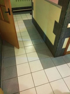 Фото Плиточные работы в коридоре