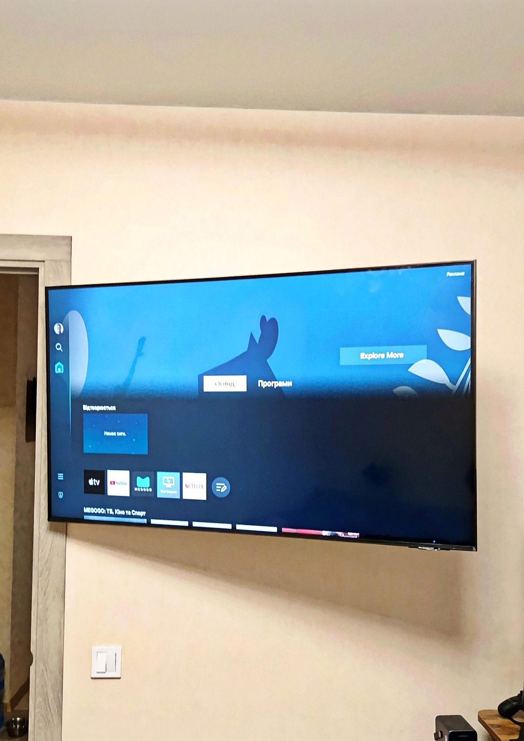 Фото Монтаж телевізора 50д