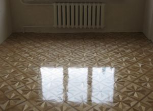 Фото Перешлифовка циклёвка старого художественного паркета.Лакирование.