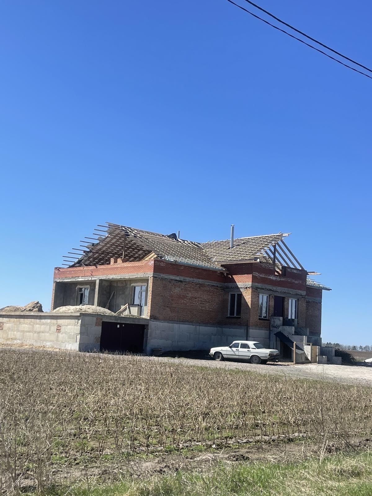 Фото фундаментні роботи,кладка цегли,кровельні роботи,будівництво під ключ,на інші роботи