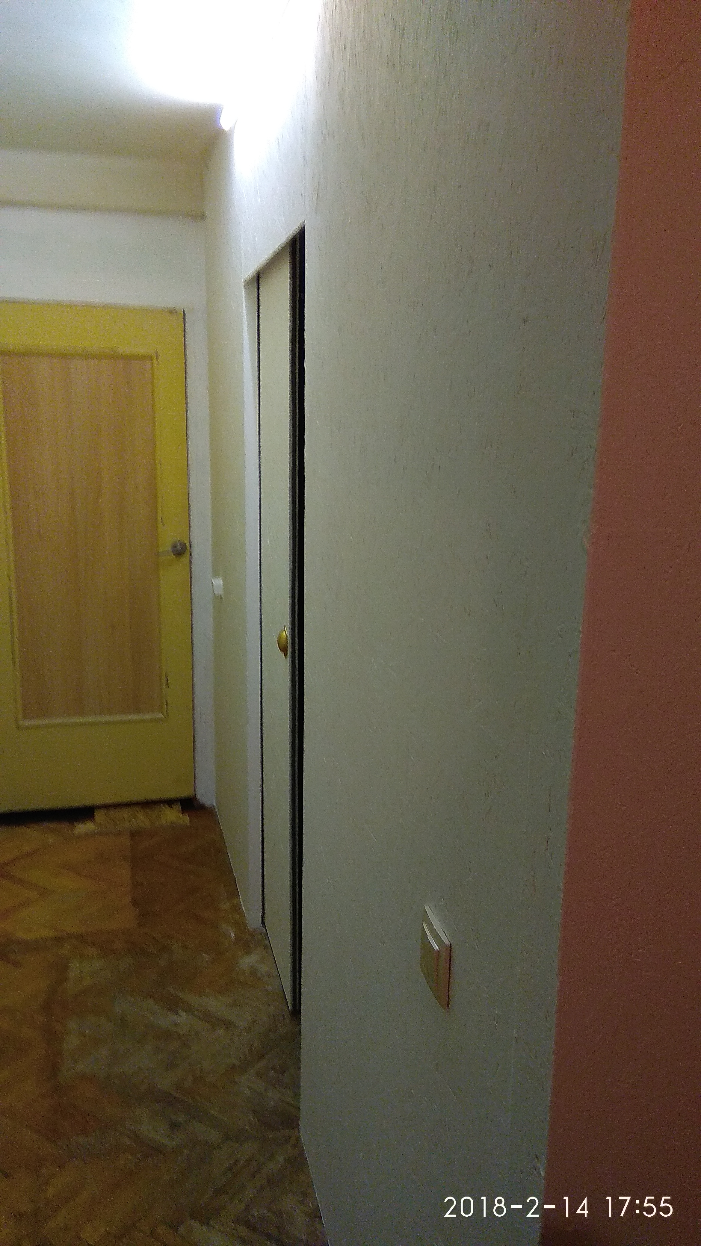 Фото Монтаж перегородки из OSB с откатной дверью