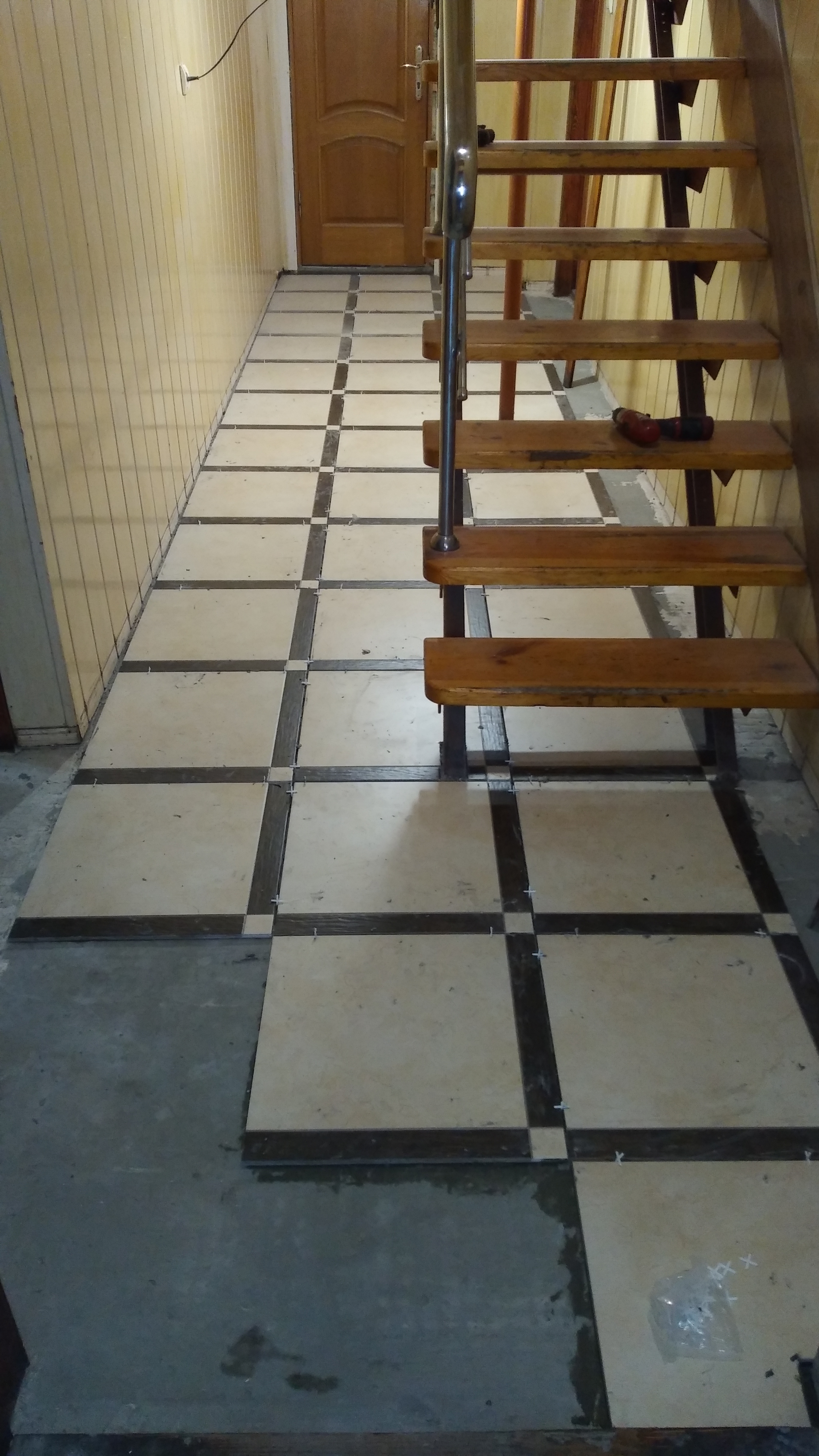 Фото Кладка плитки