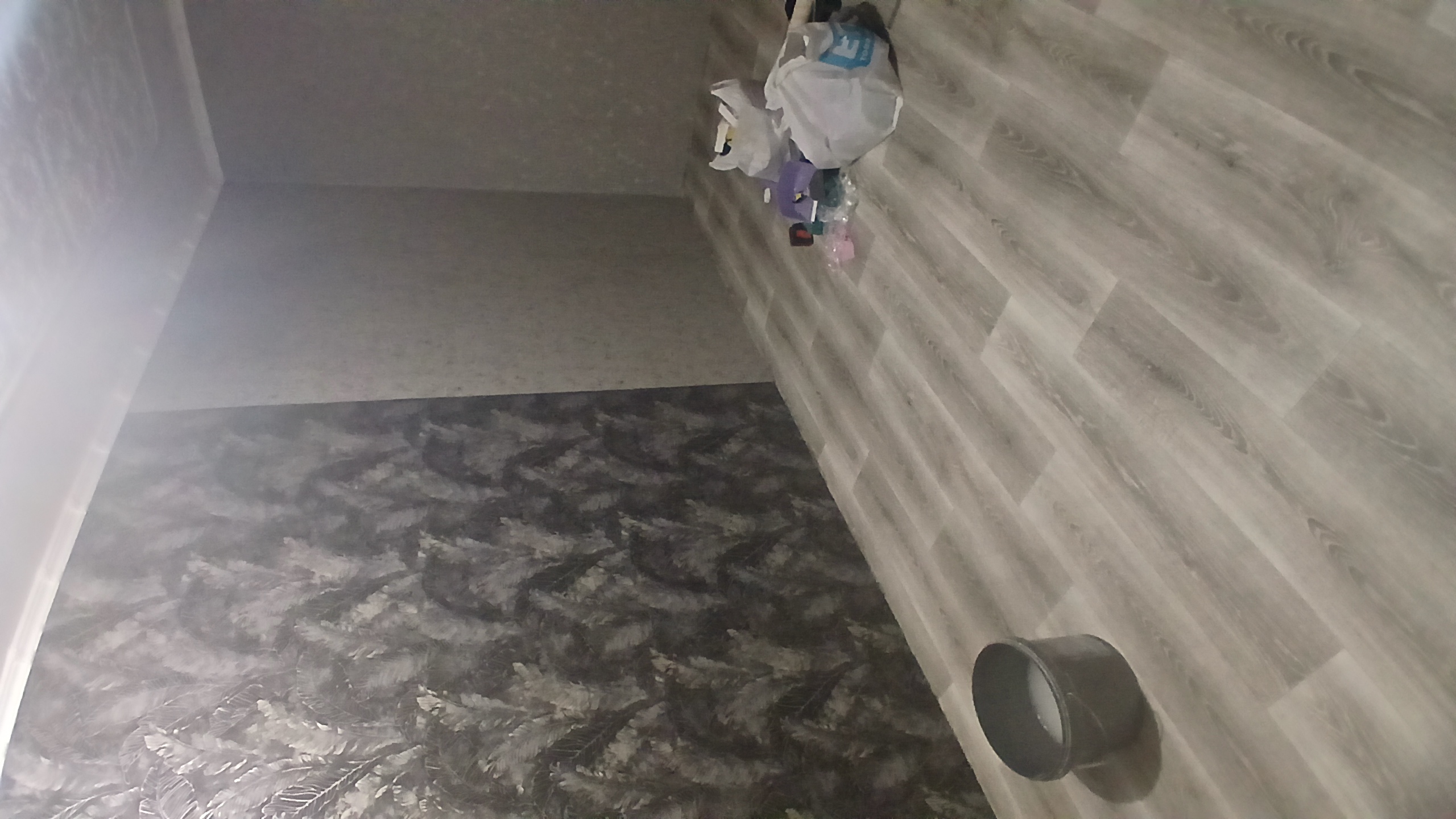 Фото поклейка обоив.