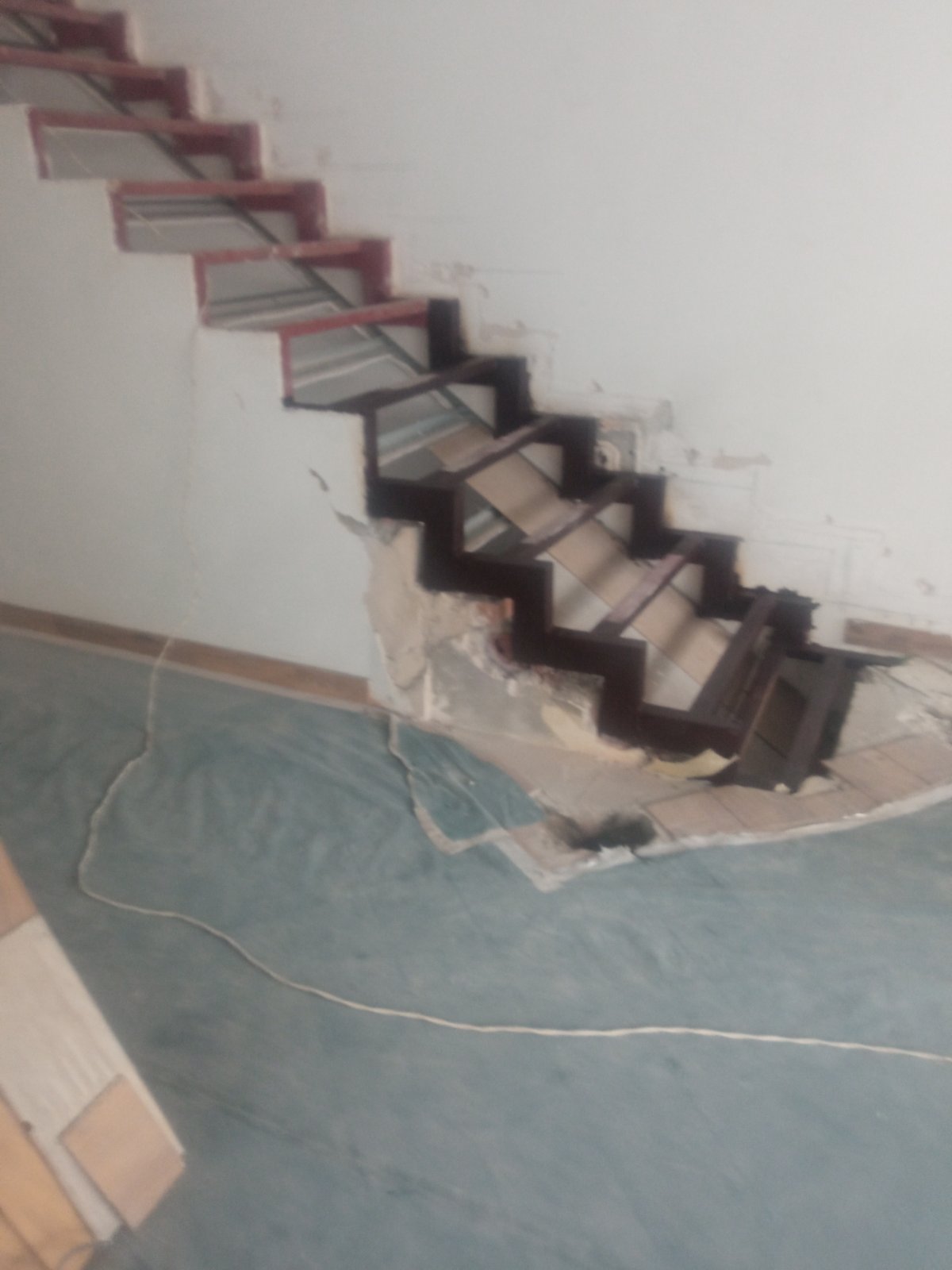 Фото Металеві сходи