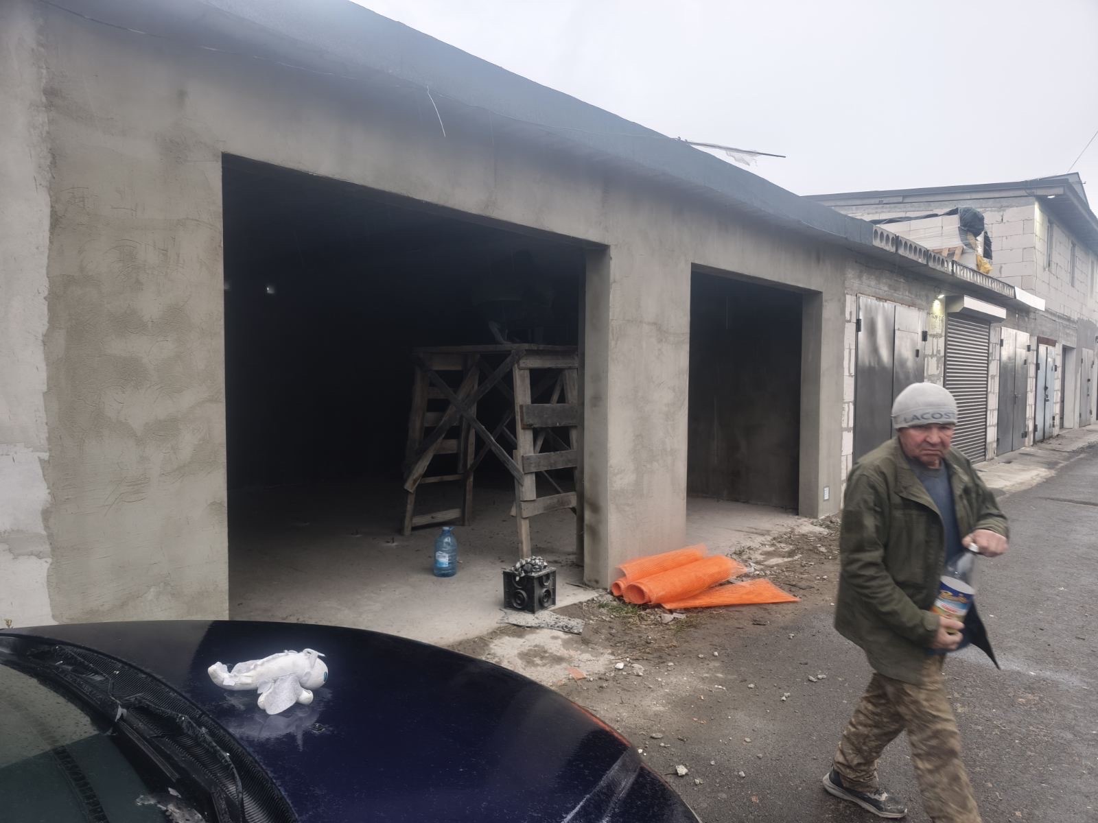 Фото будівництво гаражів,домів з газоблоку,перекриття,кровля рубероідом,та ,бетонні роботи