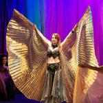 Постановка в народному стилі