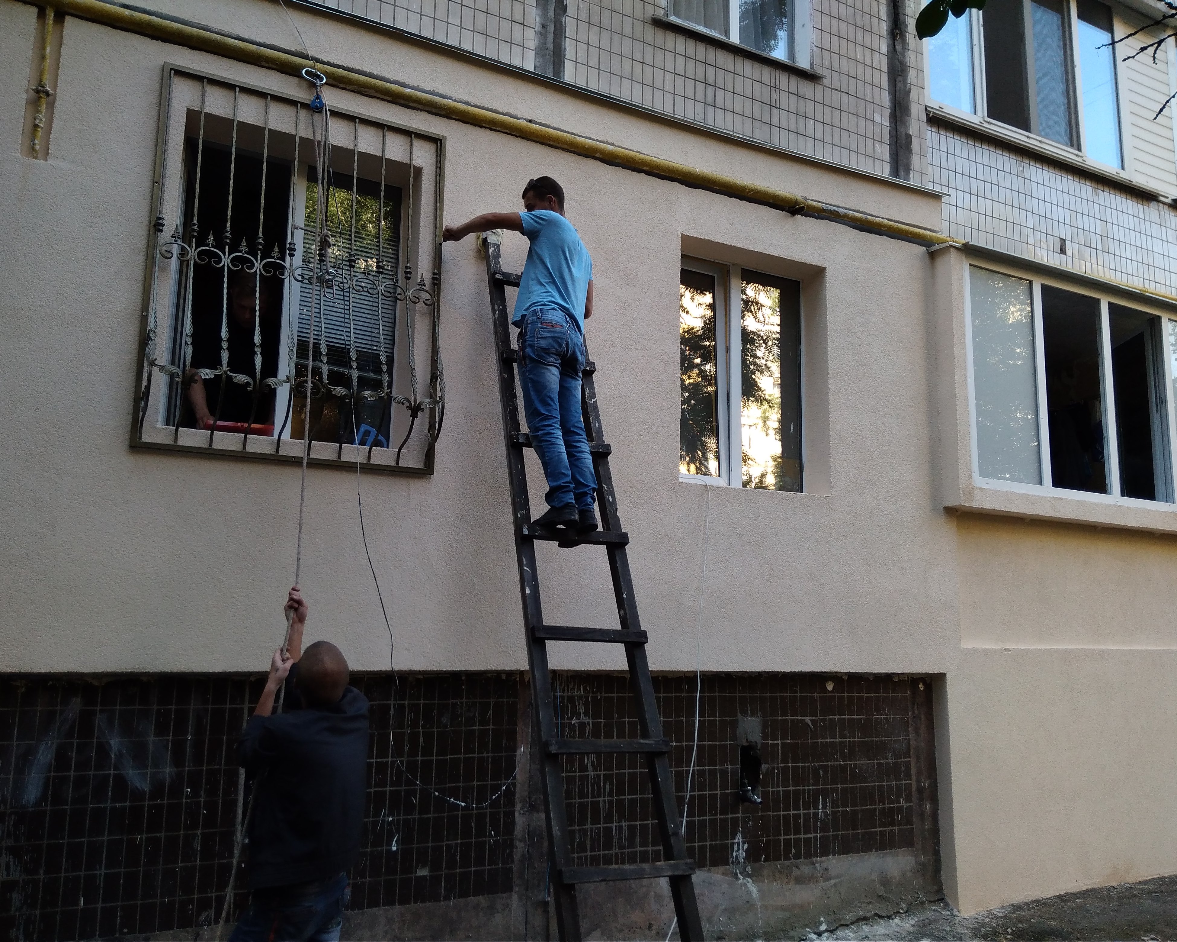 Фото Утепление фасада с нанесением декоративной штукатурки "Барашек".