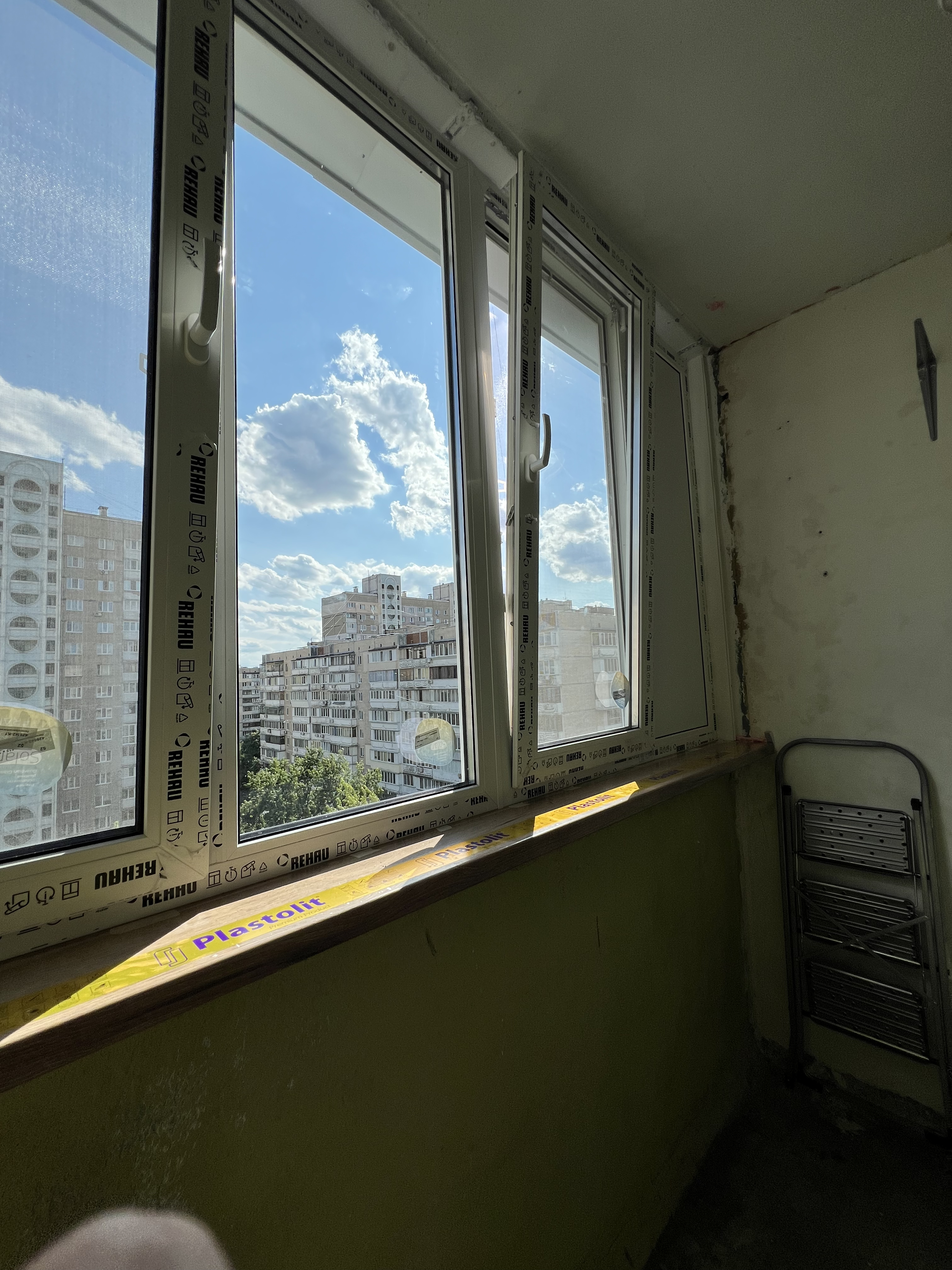 Фото Монтаж вікон під ключ
