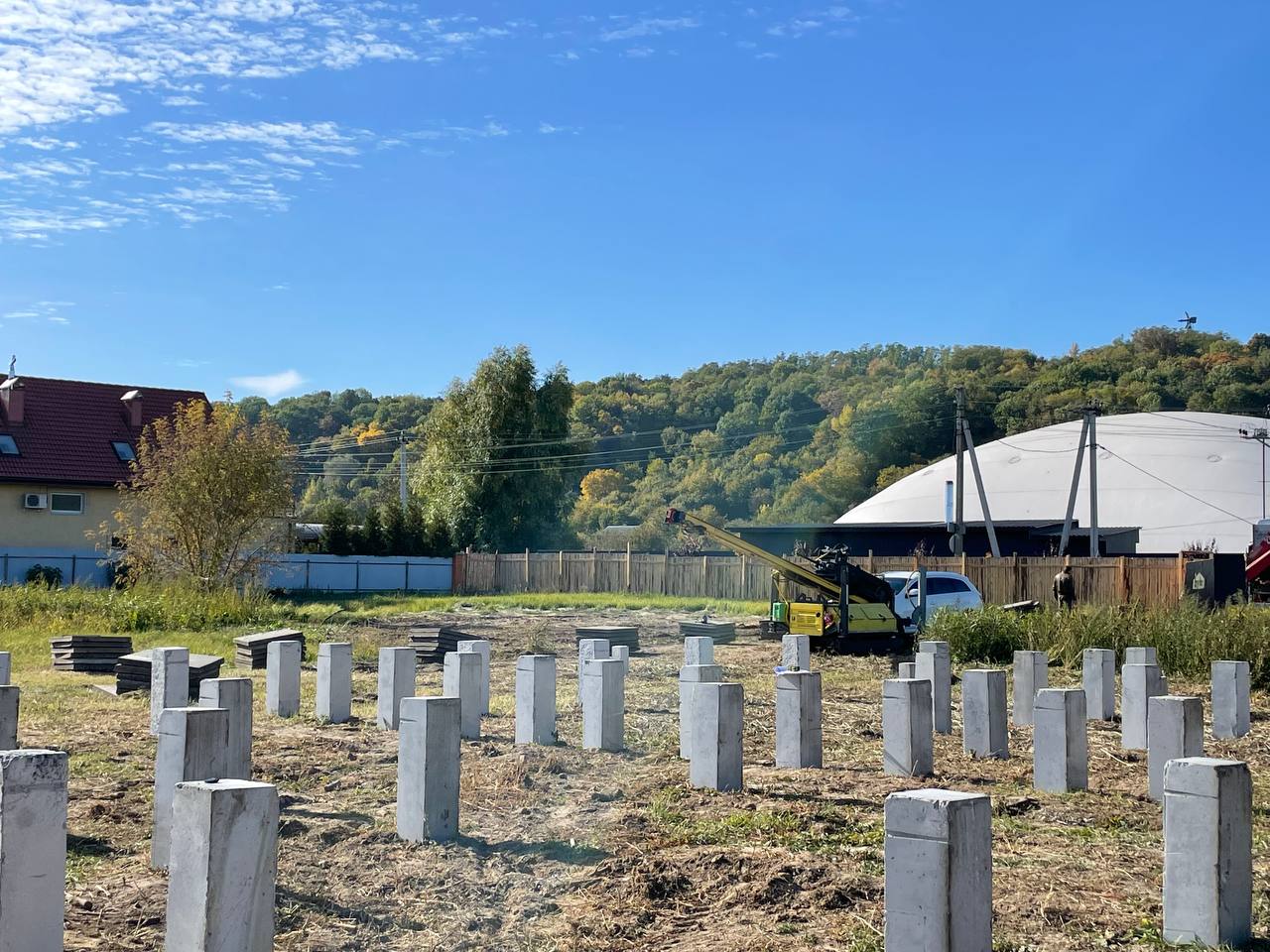 Фото Забивні залізобетонні міні палі.

Виготовляємо та встановлюємо палі малогабаритною установкою!!!
Власний завод і парк техніки!

Розріз: 150; 200; 250
Довжина: 2м, 3м, 4м, 5м, 6м

НАШІ ПЕРЕВАГИ:
1) Власне виробництво
2) Сертифікована продукція
3) Свій парк техніки (забивання паль малогабаритною установкою)
4) Професійна команда

Звертайтеся в найближчий термін, відповімо на всі питання та прорахуємо орієнтовну вартість під Ваш проєкт.

