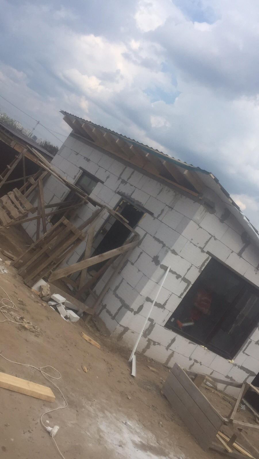 Фото будівництво хозприміщення