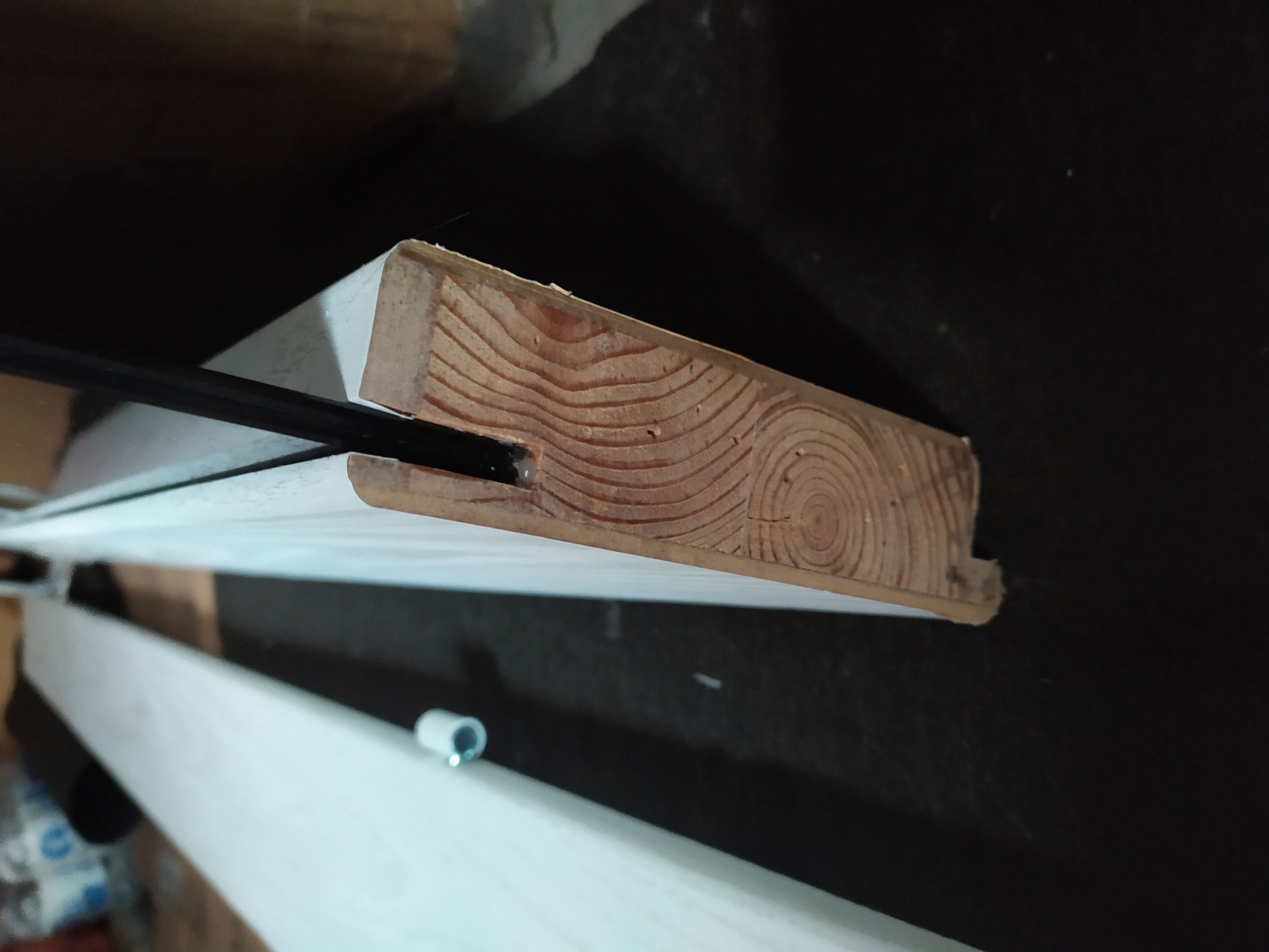 Фото переклеювання невдало склеєних іншим виконавцем дверей