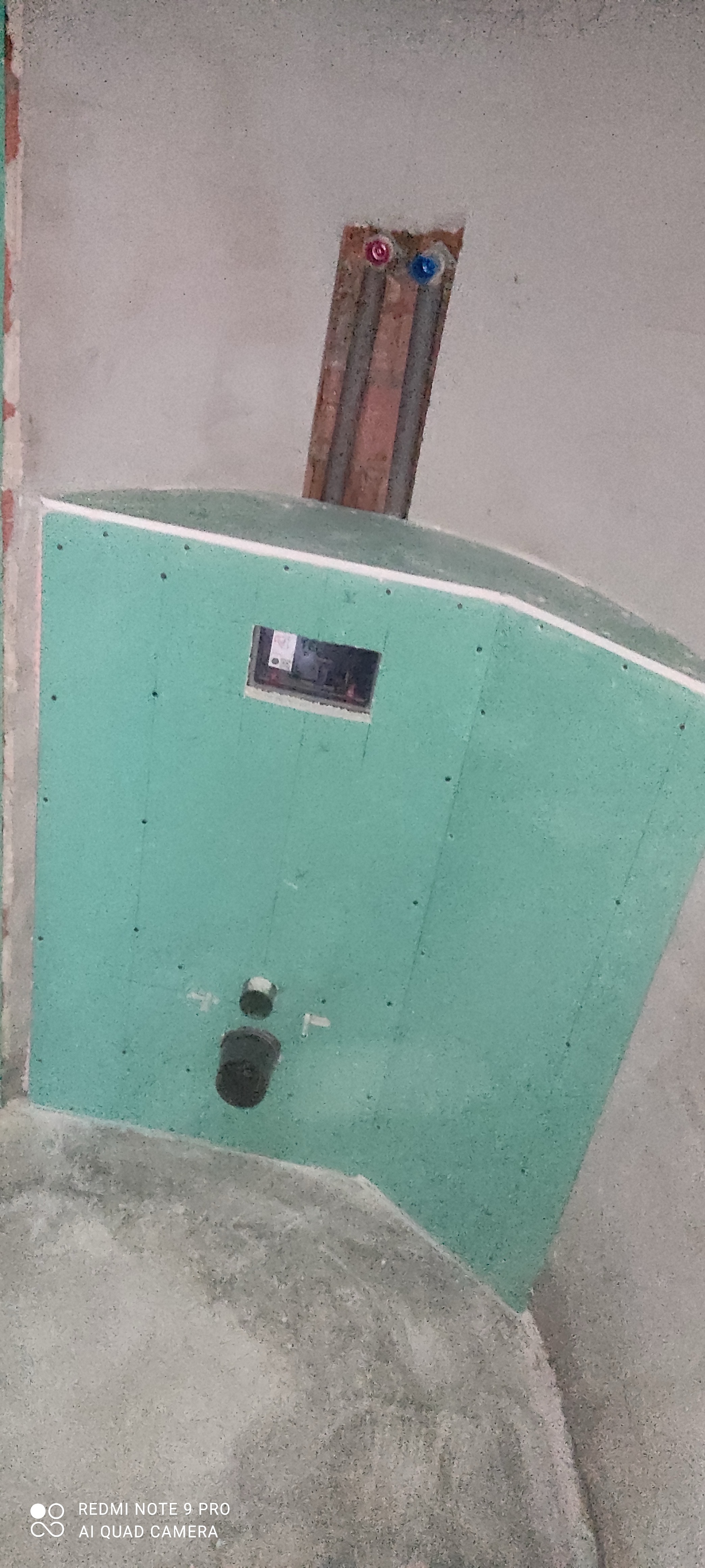 Фото также зашиваю инсталляцию