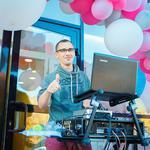 Музыкальное и световое оформление, караоке для Вашего праздника