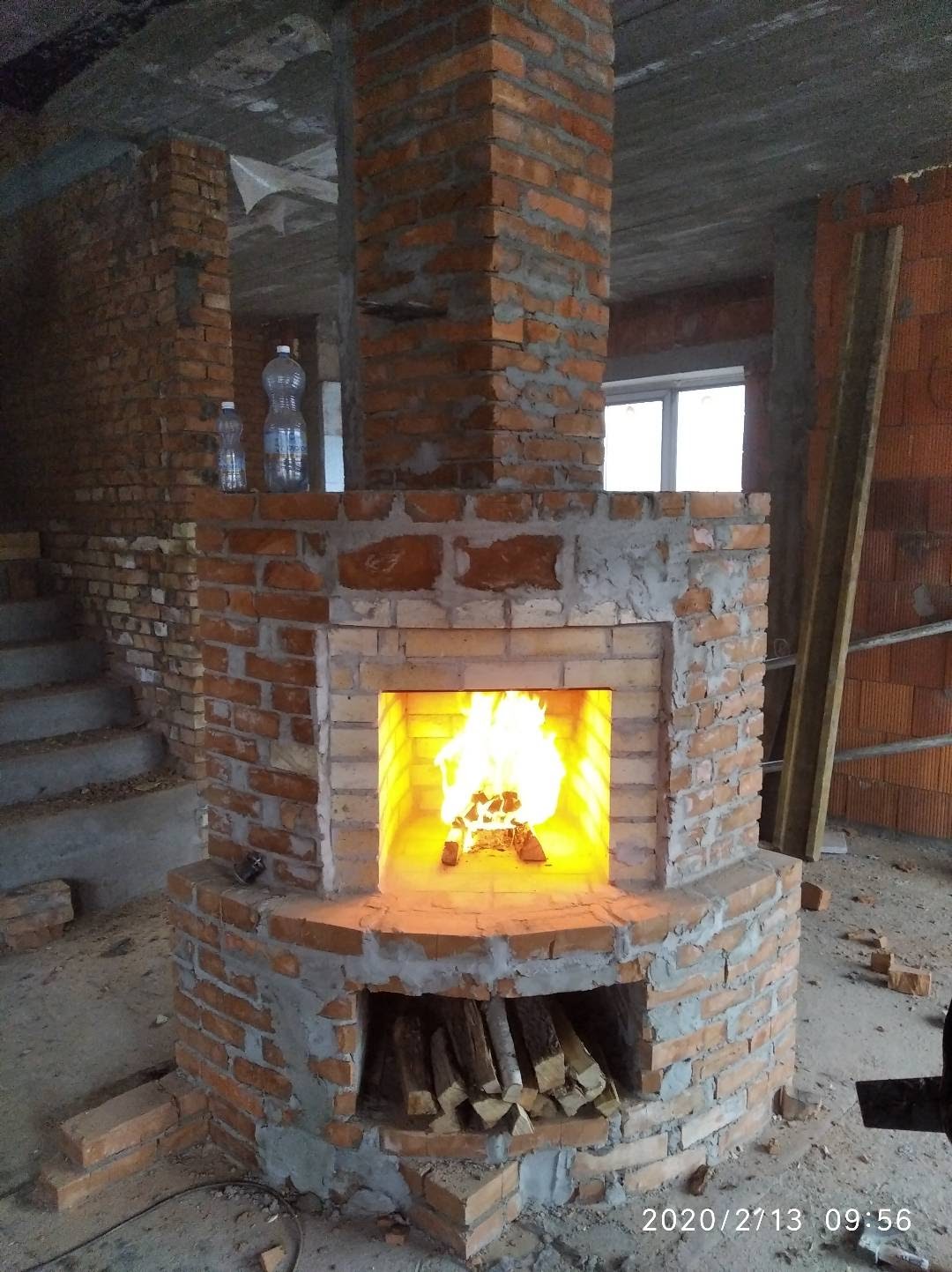 Фото Кладка каміна.