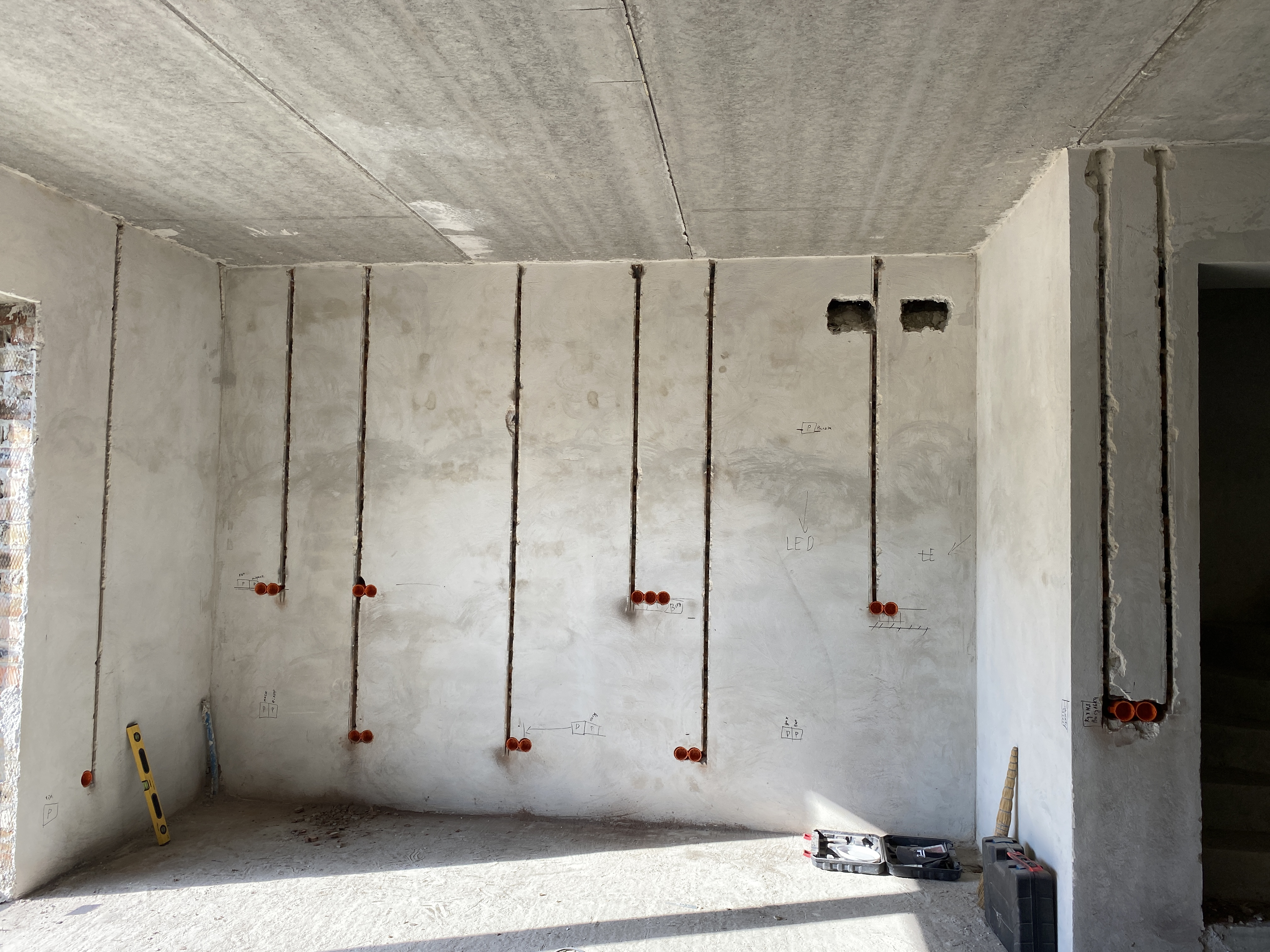 Фото Електромонтаж