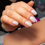 Манікюру, педикюр 