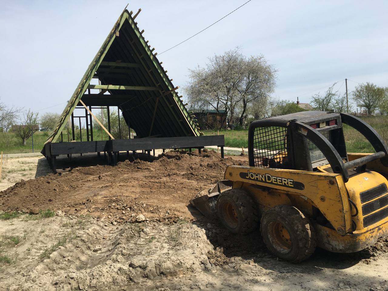 Фото Фінальне планування ділянки навколо будинку типу A-Frame