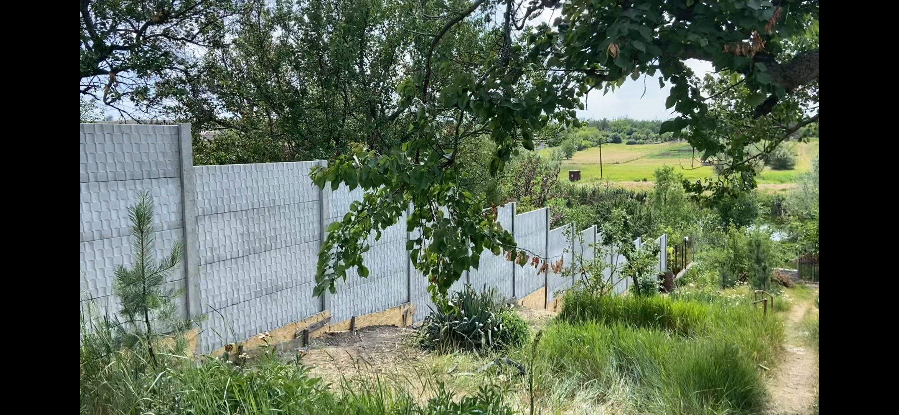 Фото установка евро забора под ключ. 