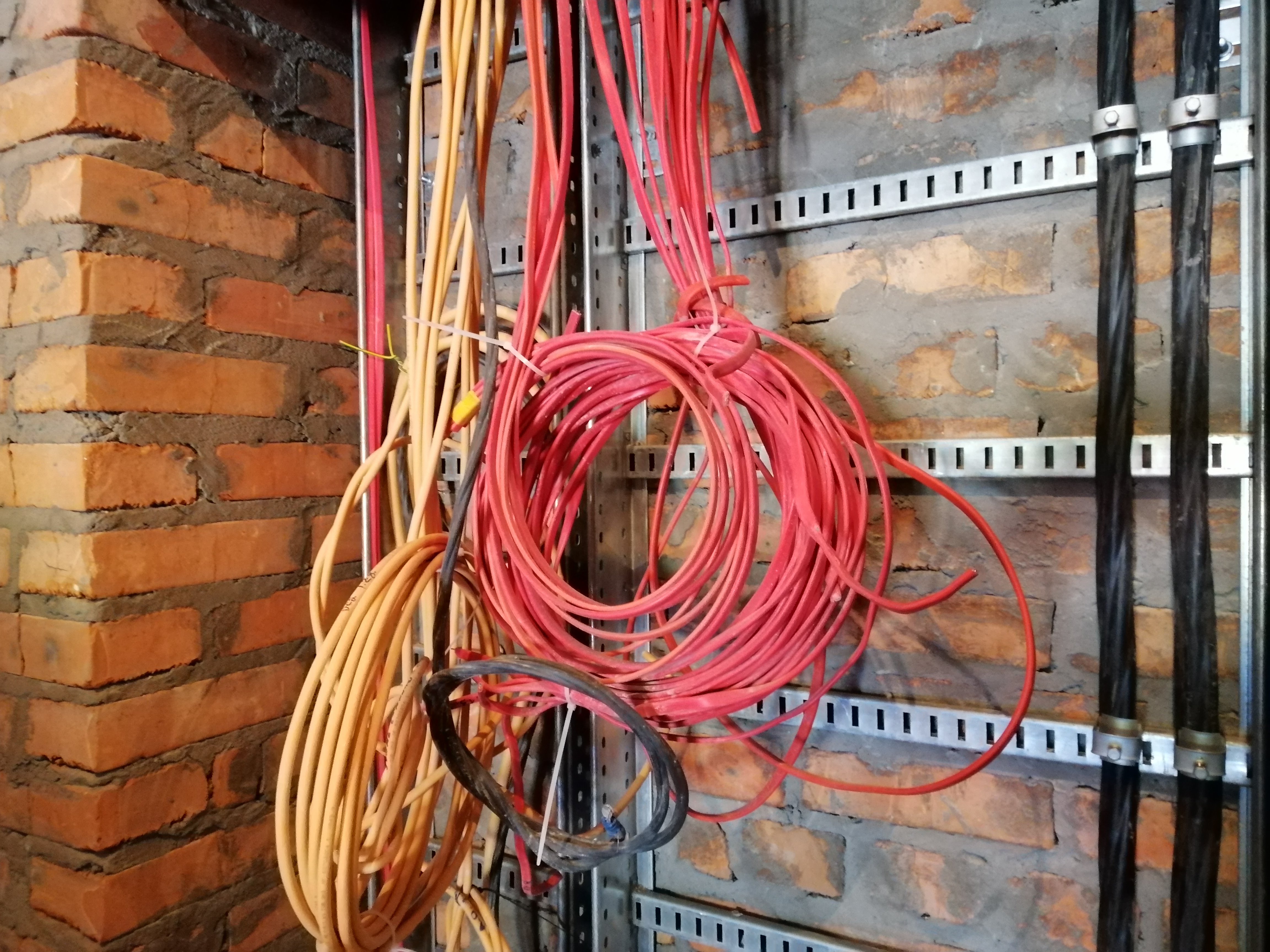 Фото Електромонтажні роботи 3