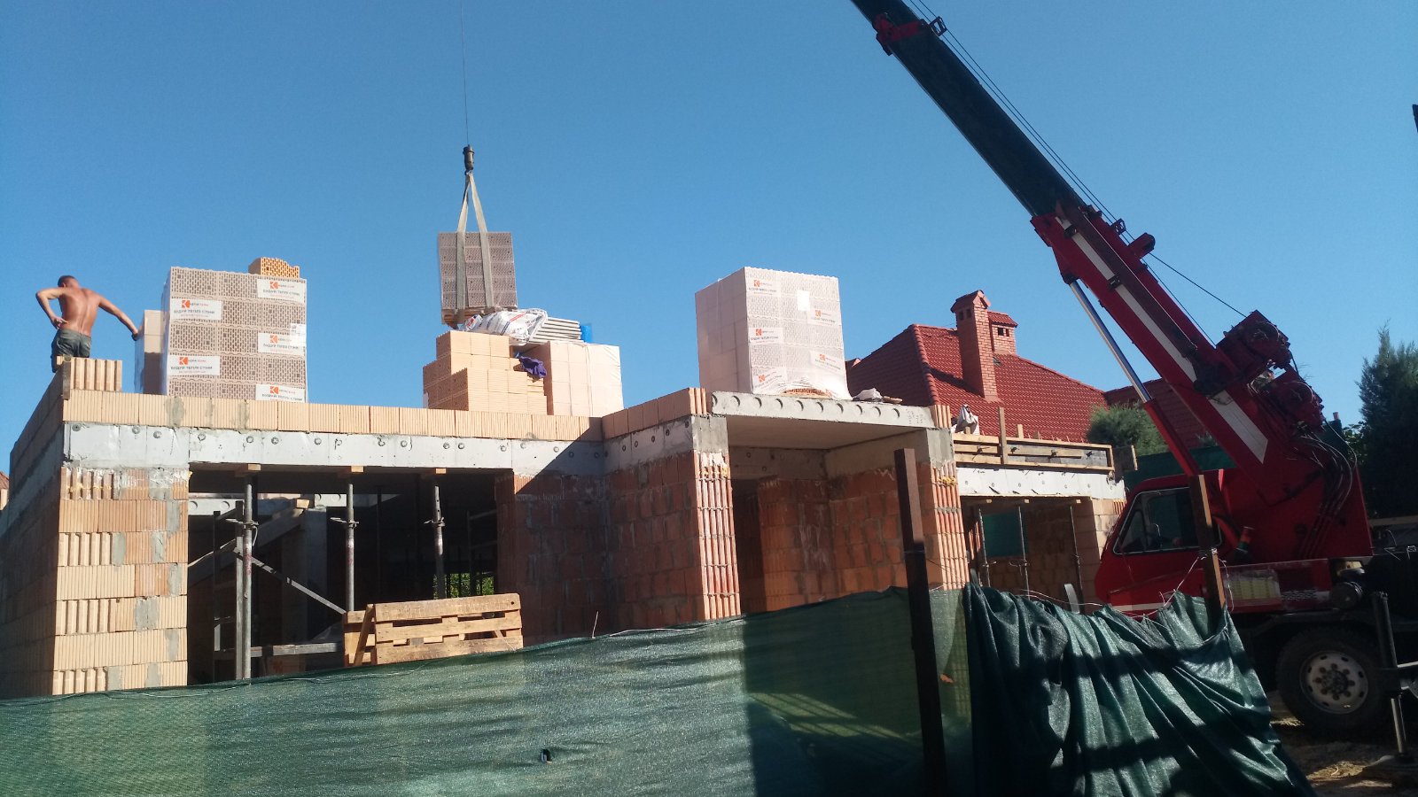 Фото Кладка газоблока ,кирпича ,керамоблока. 2