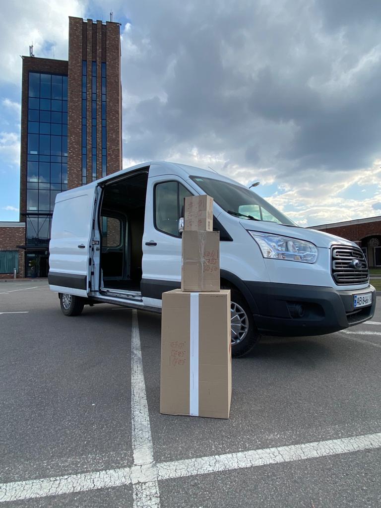 Фото Переїзд машина Ford Transit 1,5т, чиста, охайно працюємо з вантажем  2