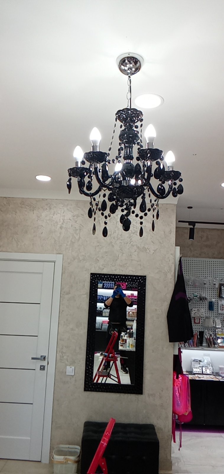Фото Люстра в магазині 