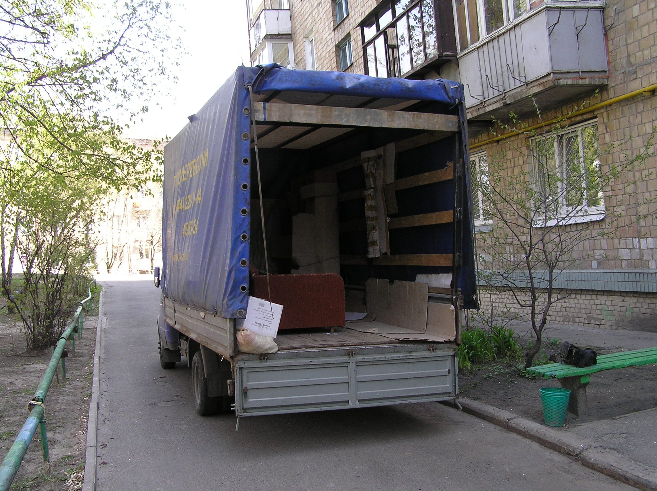 Фото Газель нестандартная:высокая с длинной базой - Перевозка стенки "Юниор" и дивана с Боярки в Киев.
 http://kabanchik.com.ua/tasks/item/34120