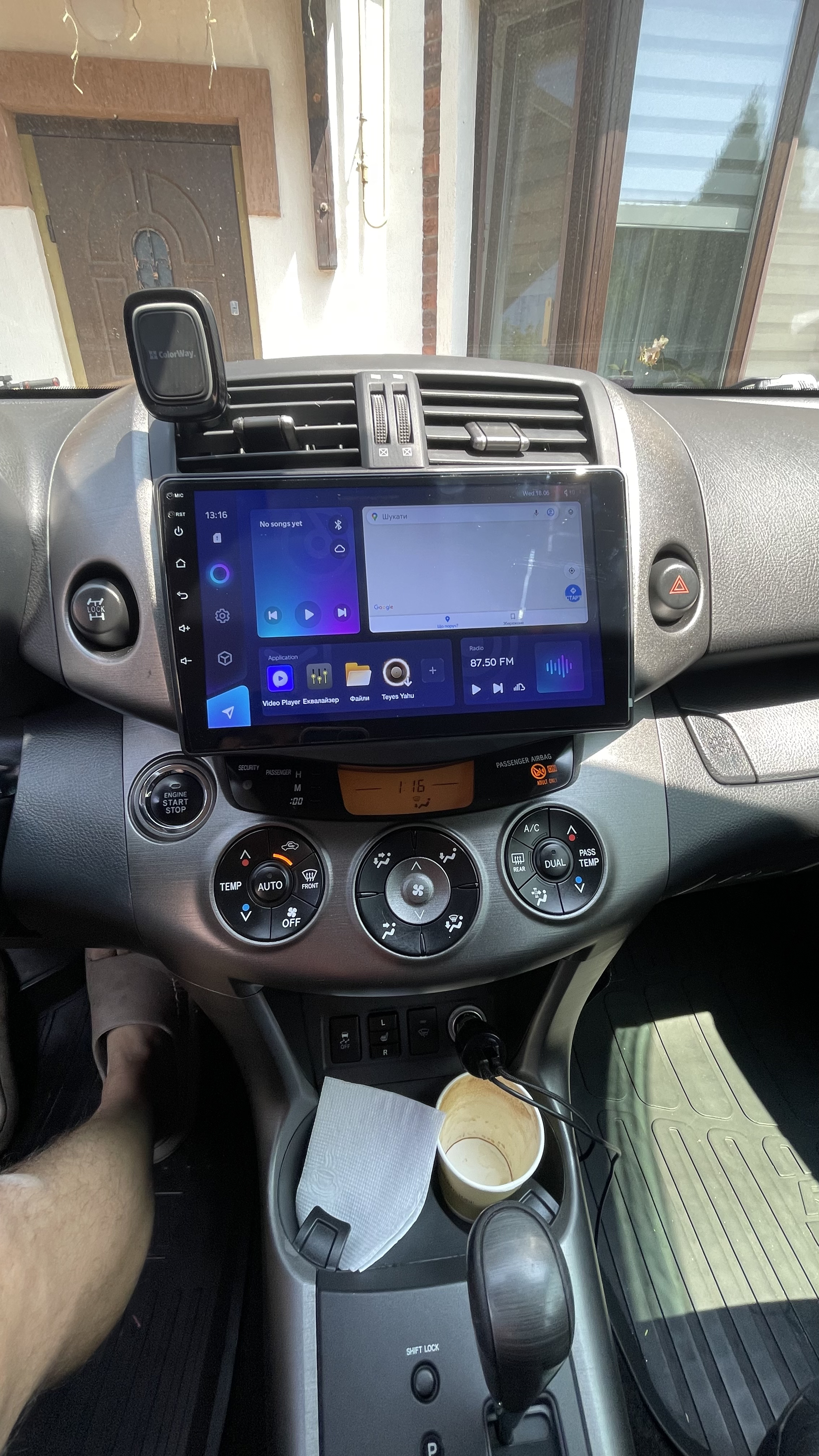 Фото Toyota rav4