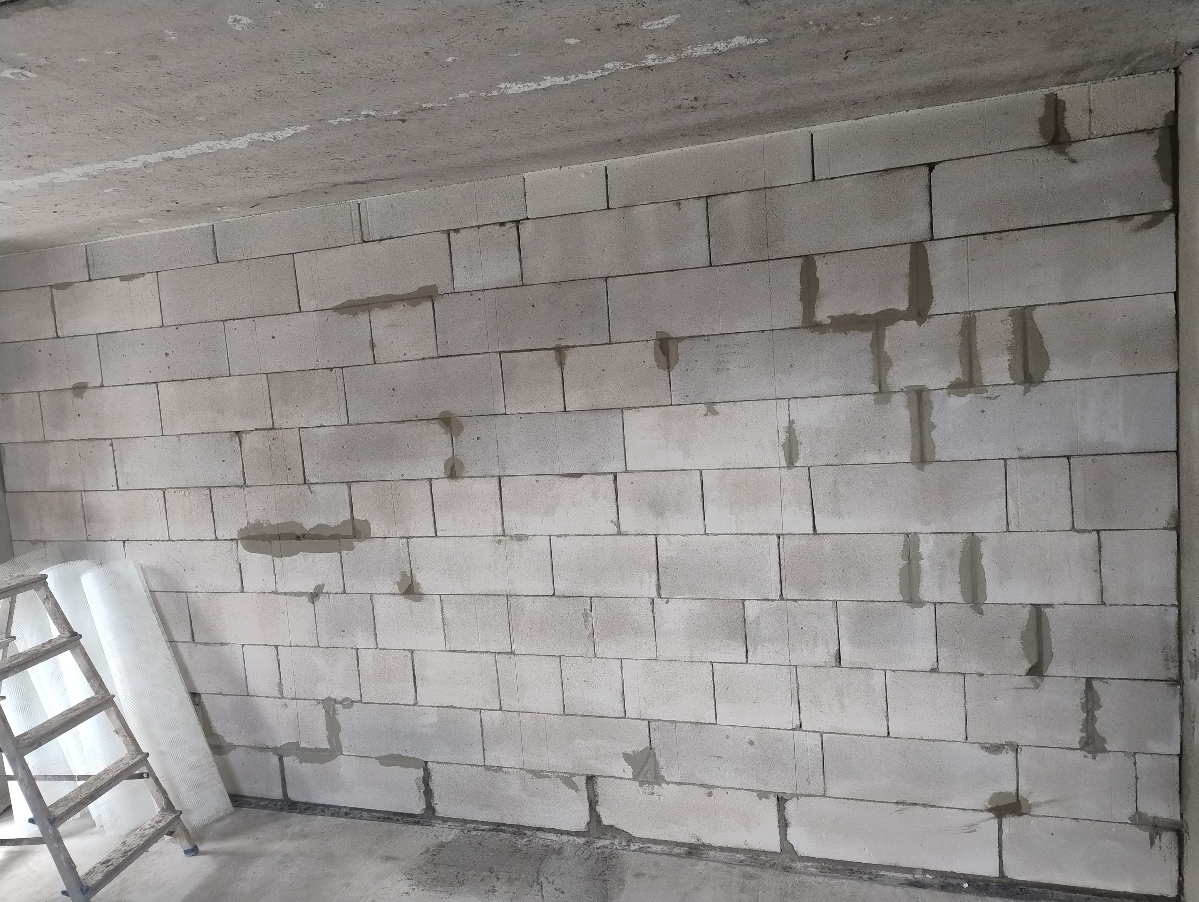 Фото кладка газоблоку
