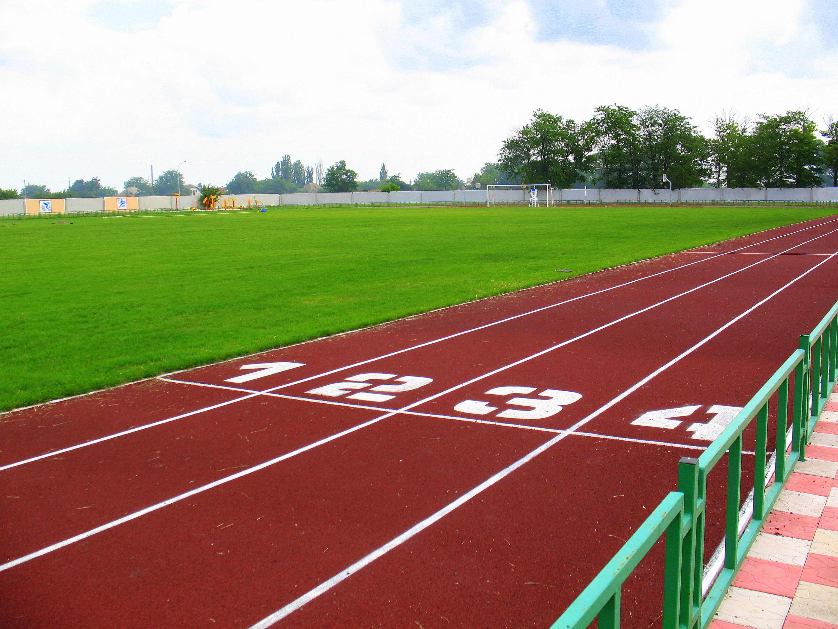 Фото Монтаж гумового покриття з гарантією в Україні 2