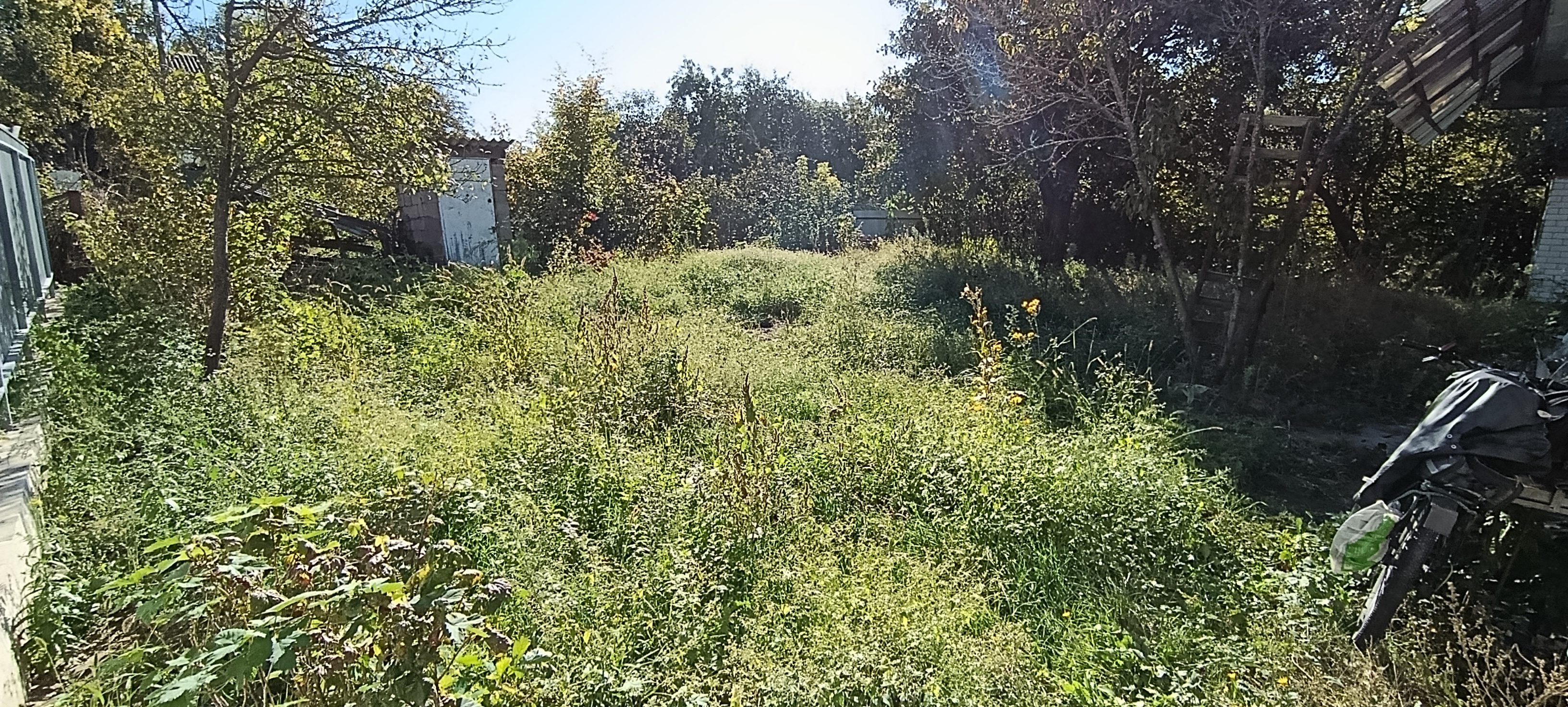 Фото Садова ділянка до роботи