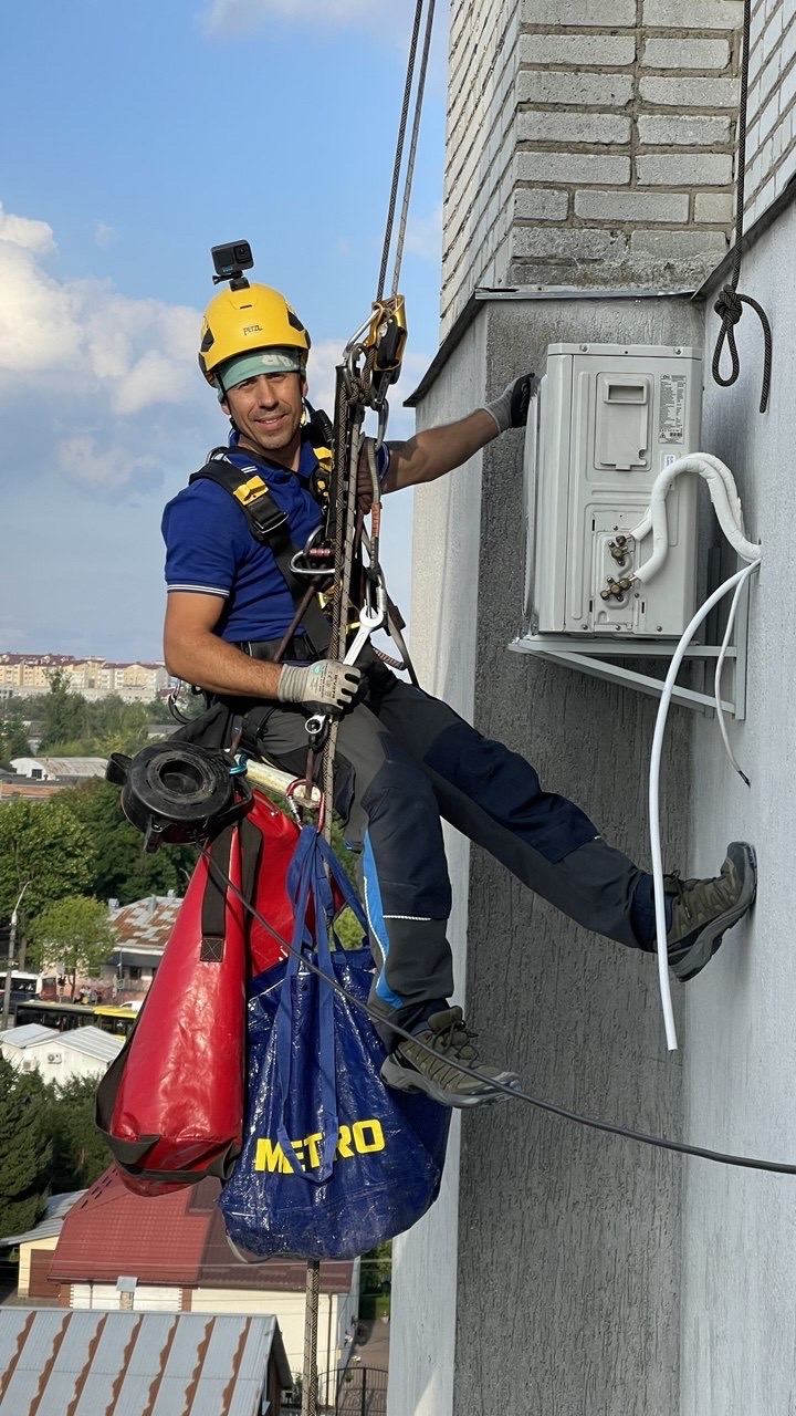 Фото Монтаж кондиціонерів 