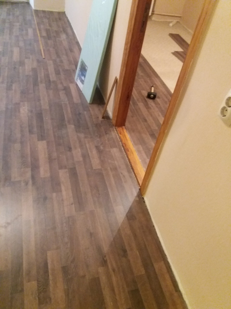 Фото Укладка ламината