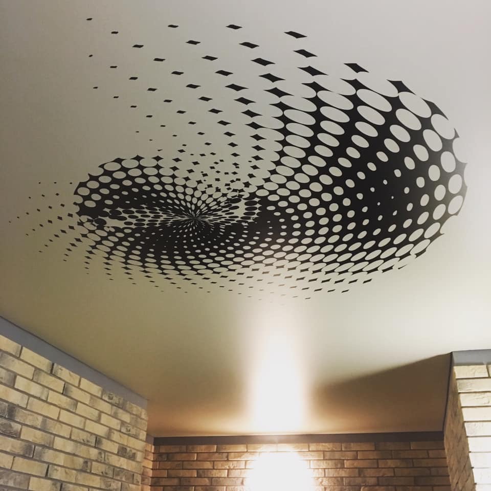 Фото UV — ПЕЧАТЬ SKY ART DESIGN  
— уже сегодня в Украине
— ультрафиолетовая печать на натяжных потолках и рулонных материалах уже сегодня
— высокое качество , точность и четкость изображения -1440 dpi
— стойкость к разного рода внешним воздействиям
— эко логичность
— максимальная ширина печати до 300 см.
— цена печати 250 грн. кв.м. без учёта материала.