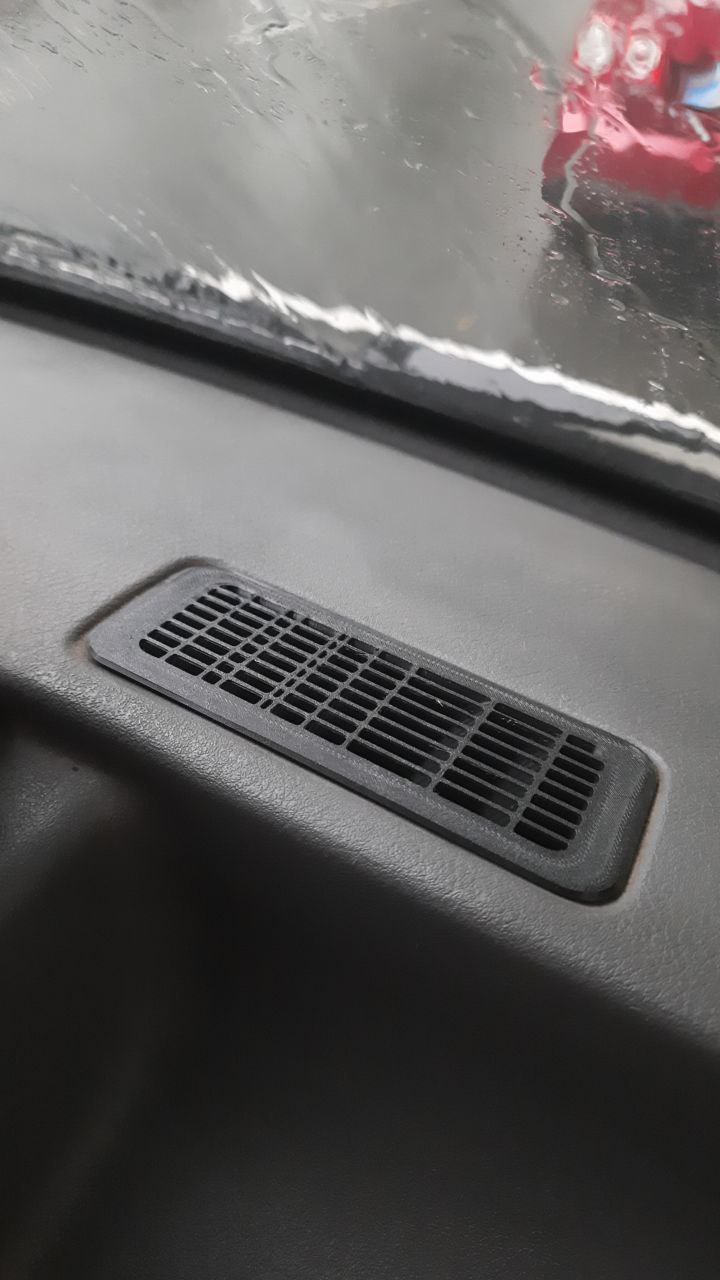 Фото Заглушка дефлектора авто