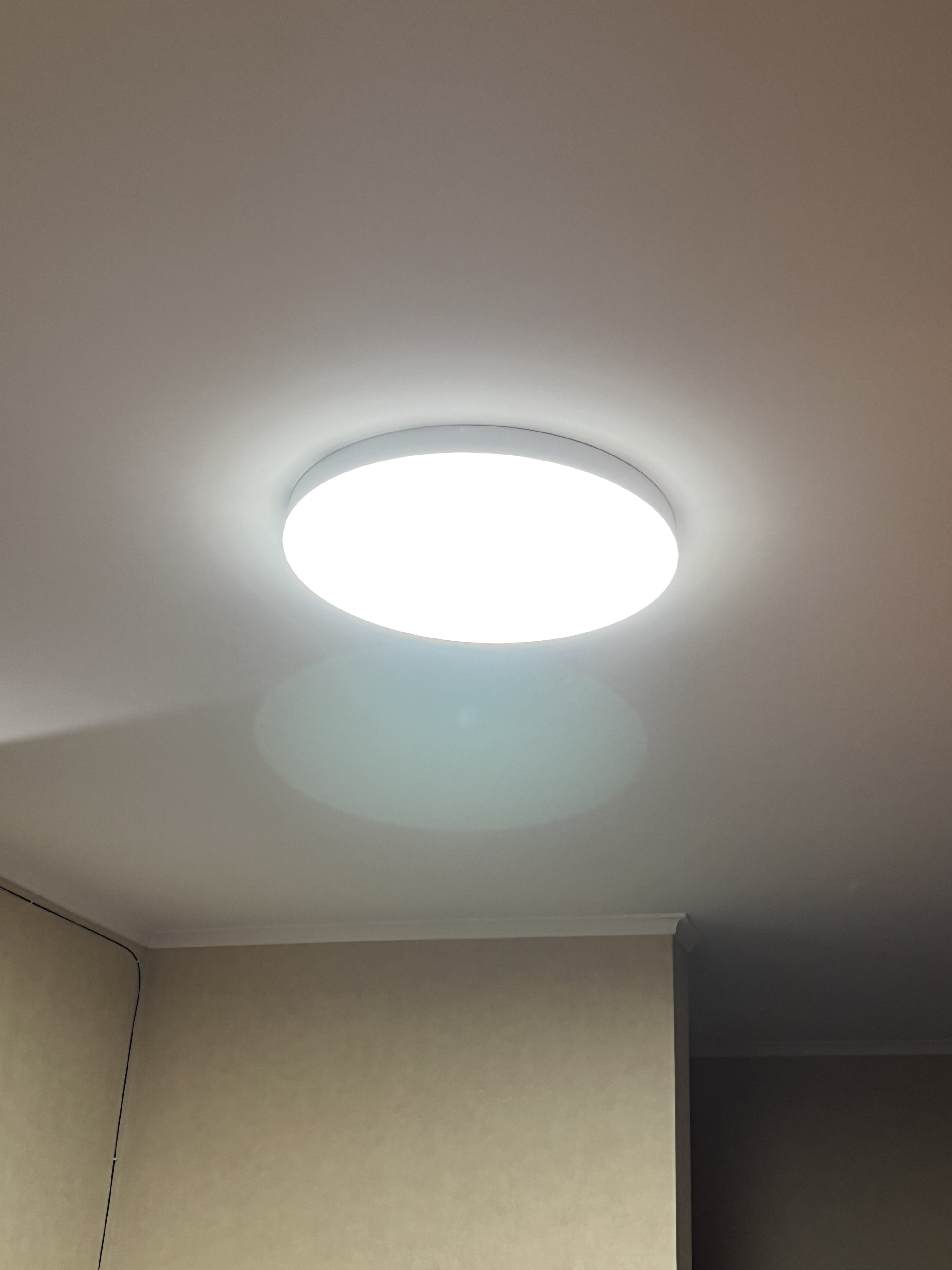 Фото Монтаж люстри 